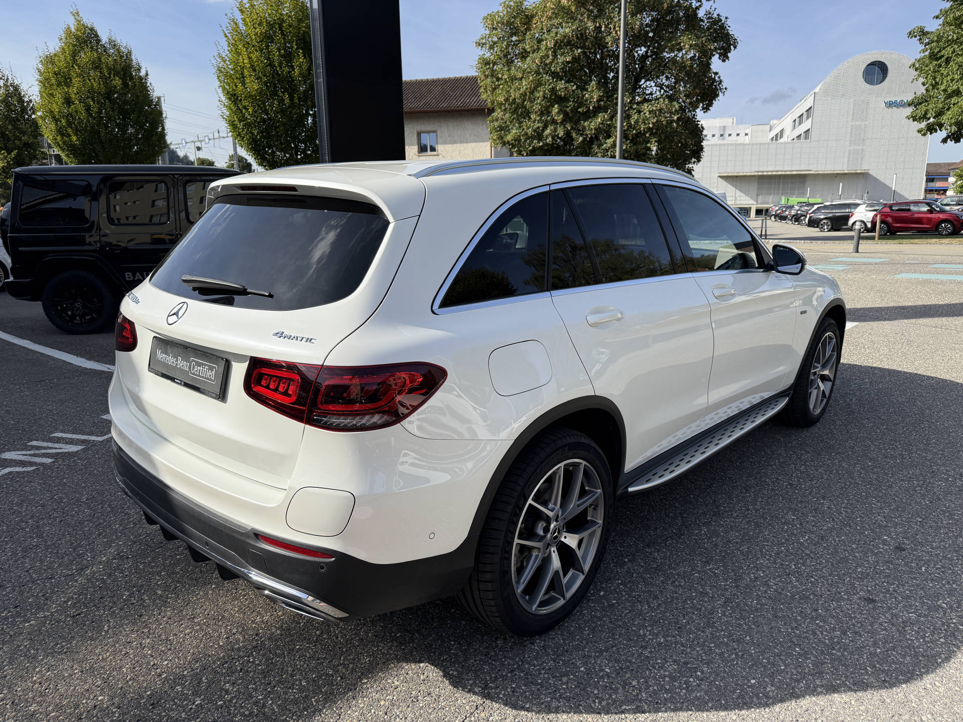 MERCEDES-BENZ GLC 300 de AMG Line 4m-image-8