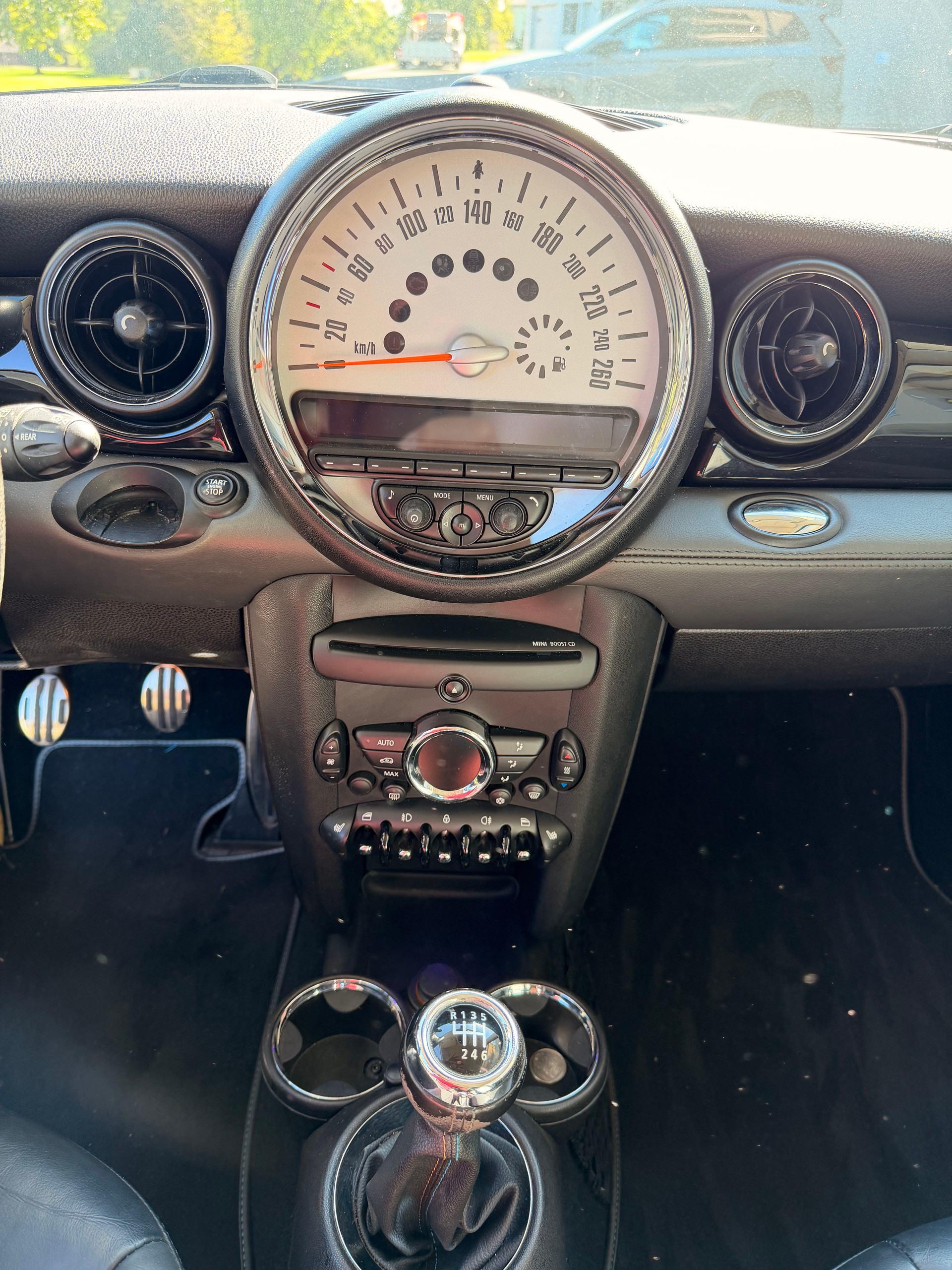 MINI Cooper S-image-9