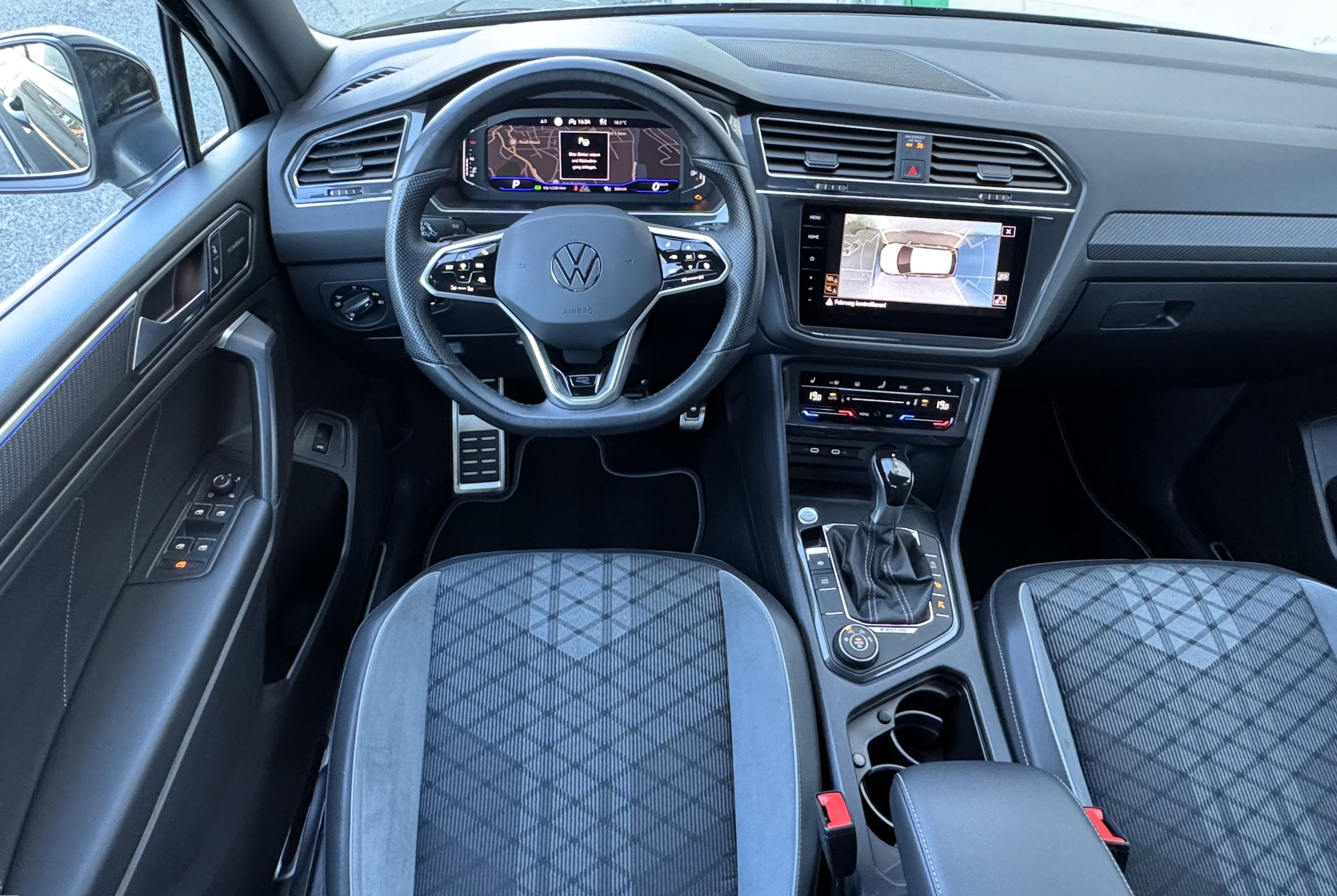 VW Tiguan Allspace 2.0TSI R-Line 4Motion DSG Herstellergarantie | gepflegt | CH FZ-image-7