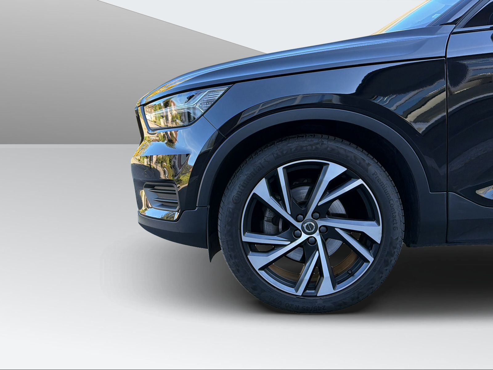VOLVO XC40 2.0 D4 R-Design AWD-image-8