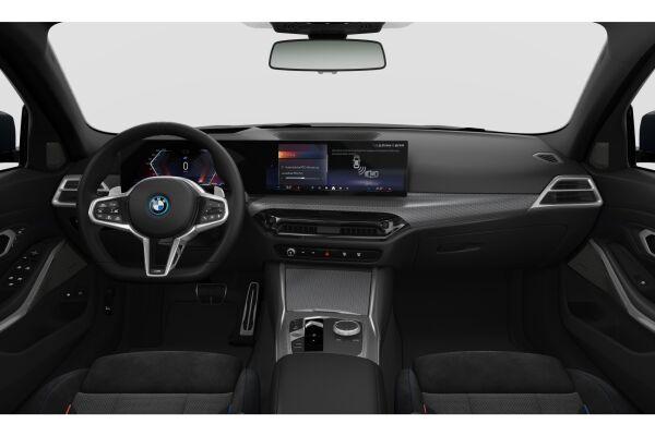 BMW 330e xDrive Touring M Sport AHK-image-7