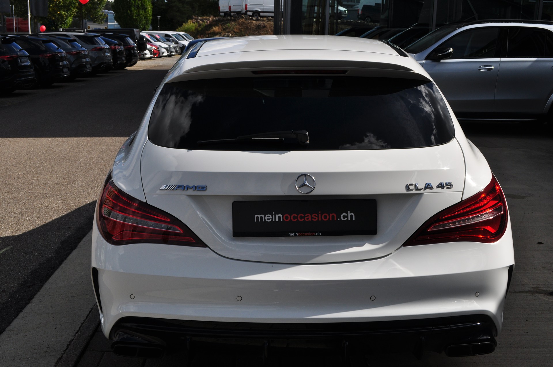 MERCEDES-BENZ CLA 45 AMG 4Matic Shooting Brake-image-4