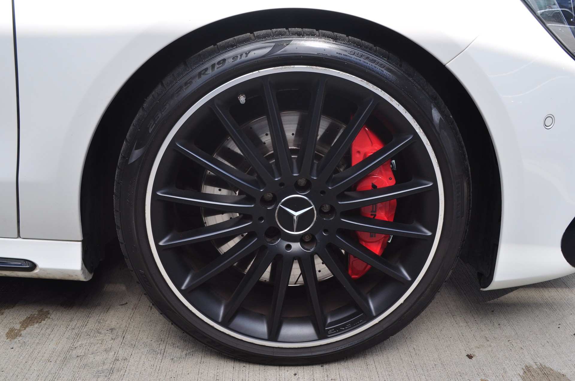 MERCEDES-BENZ CLA 45 AMG 4Matic Shooting Brake-image-18