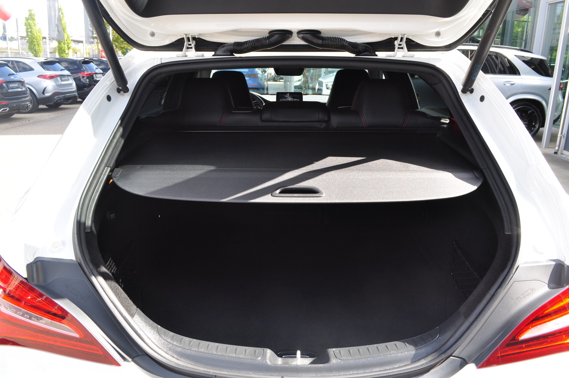 MERCEDES-BENZ CLA 45 AMG 4Matic Shooting Brake-image-10