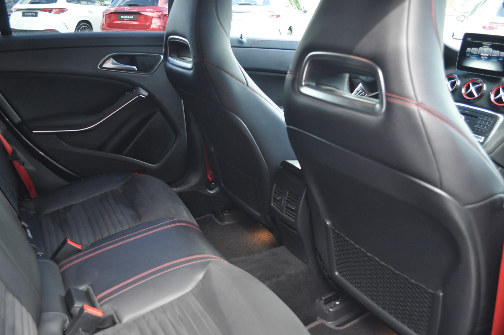 MERCEDES-BENZ CLA 45 AMG 4Matic Shooting Brake-image-7