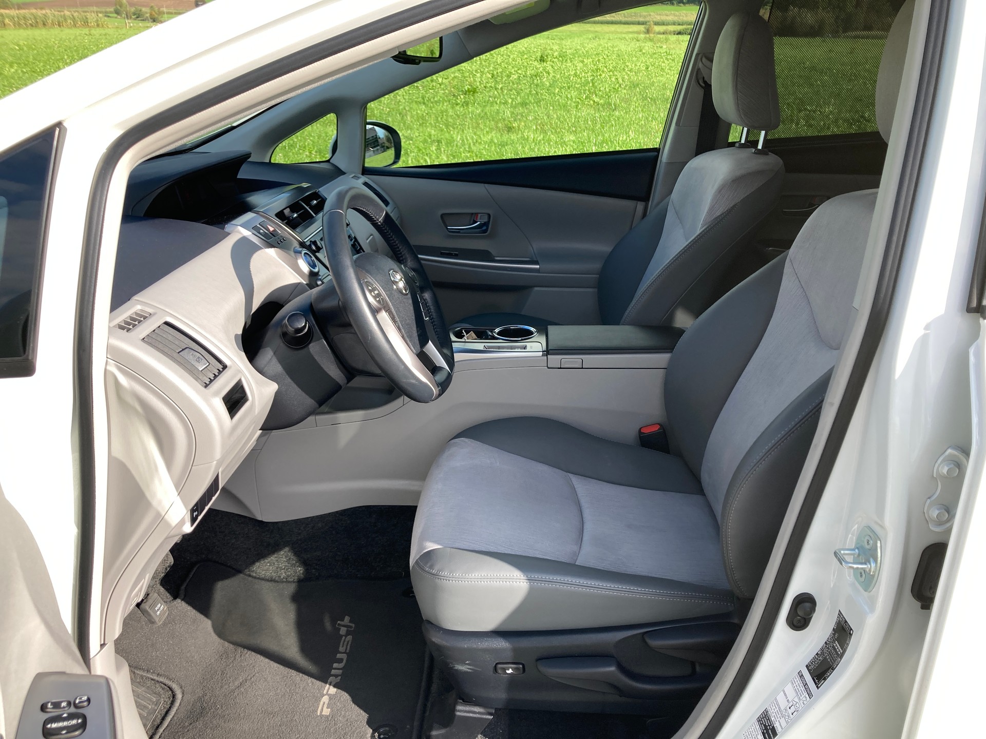 TOYOTA Prius+ 1.8 VVT-i HSD Style-image-8