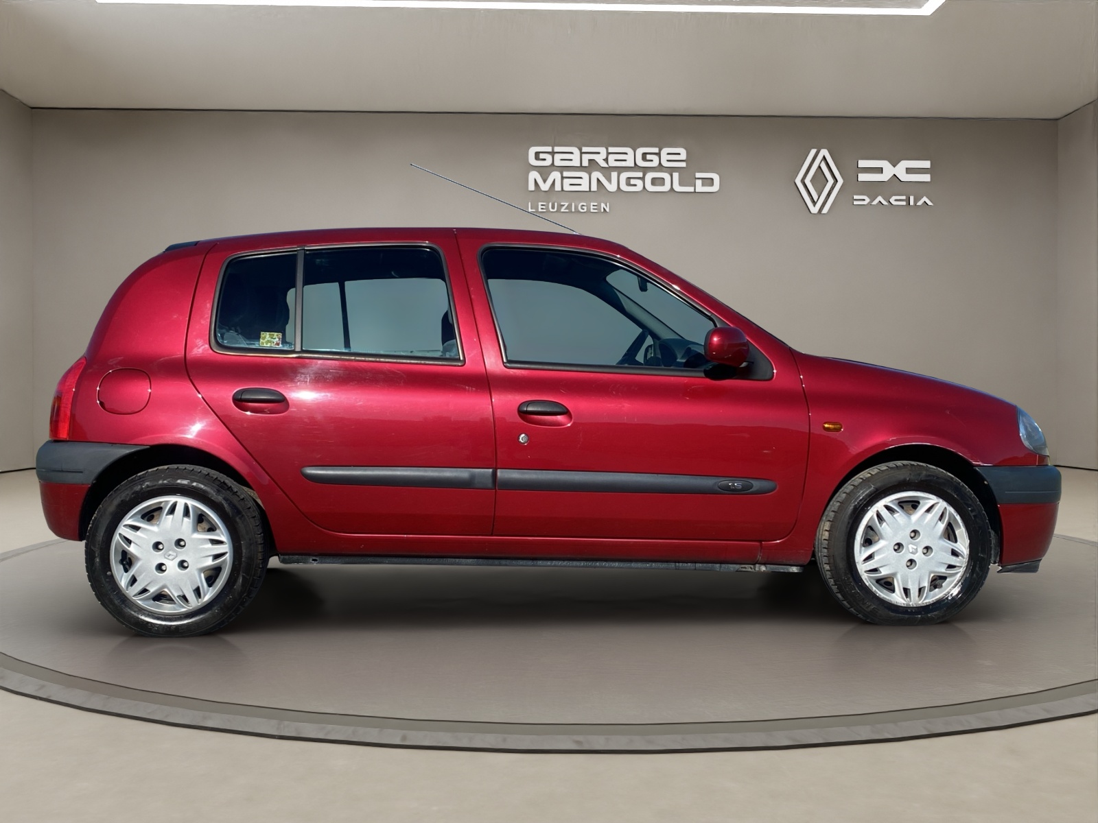 RENAULT Clio 1.6 RT-image-5