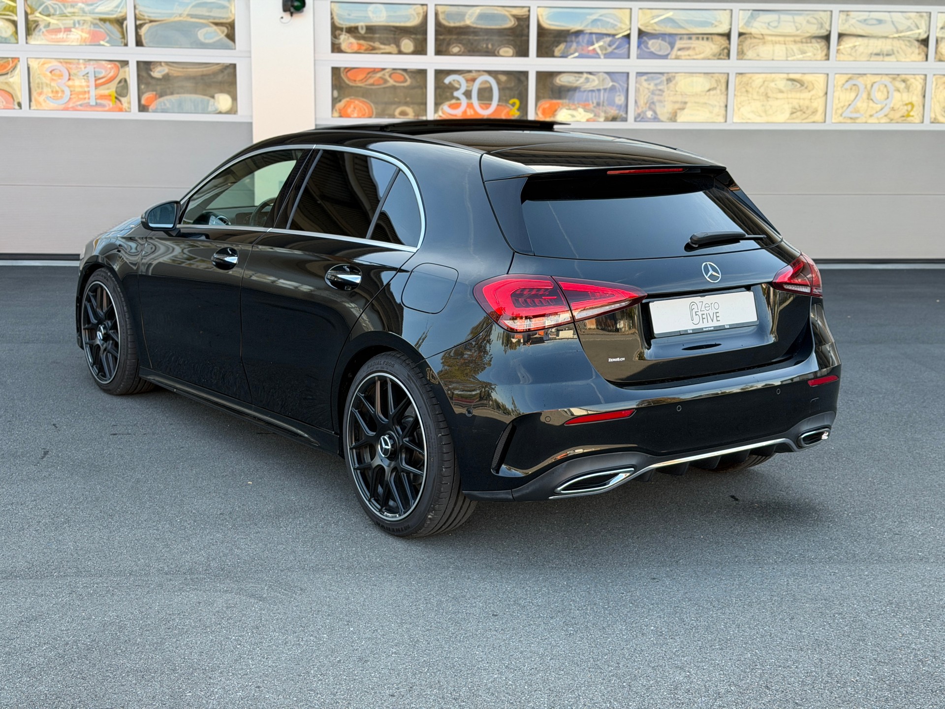 MERCEDES-BENZ A 200 AMG Line 7G-DCT-image-2