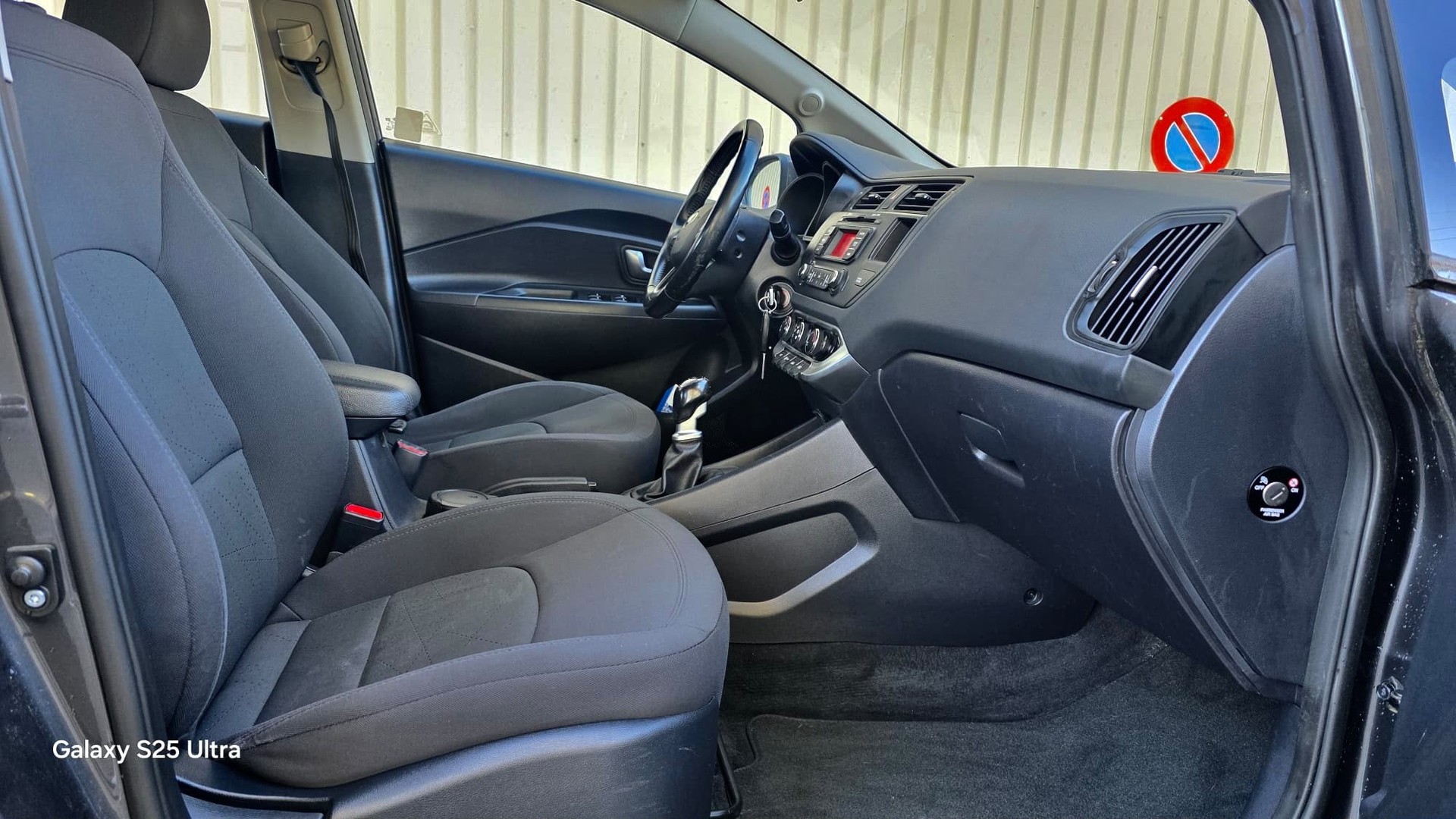 KIA Rio 1.4 CRDi Trend-image-8