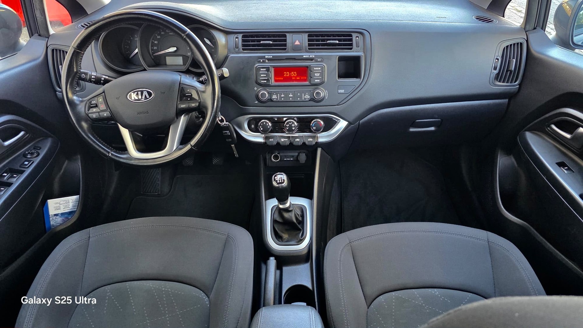 KIA Rio 1.4 CRDi Trend-image-13