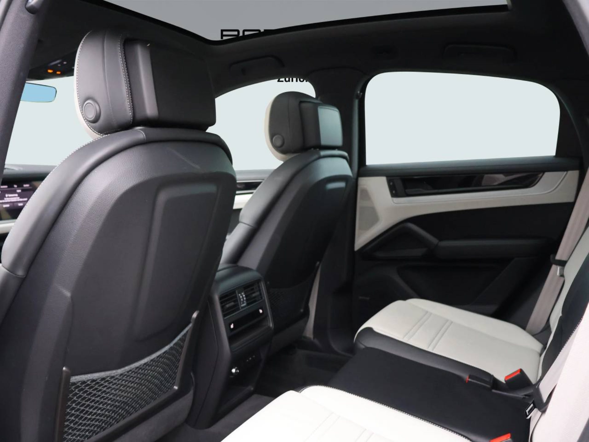 PORSCHE Cayenne S E-Hybrid Coupé-image-15