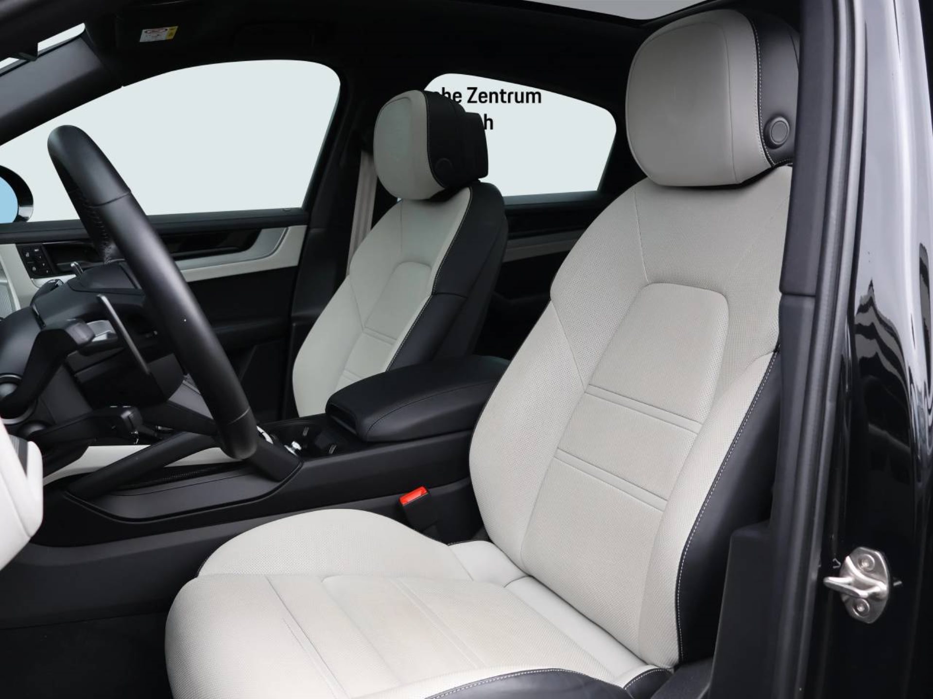 PORSCHE Cayenne S E-Hybrid Coupé-image-4