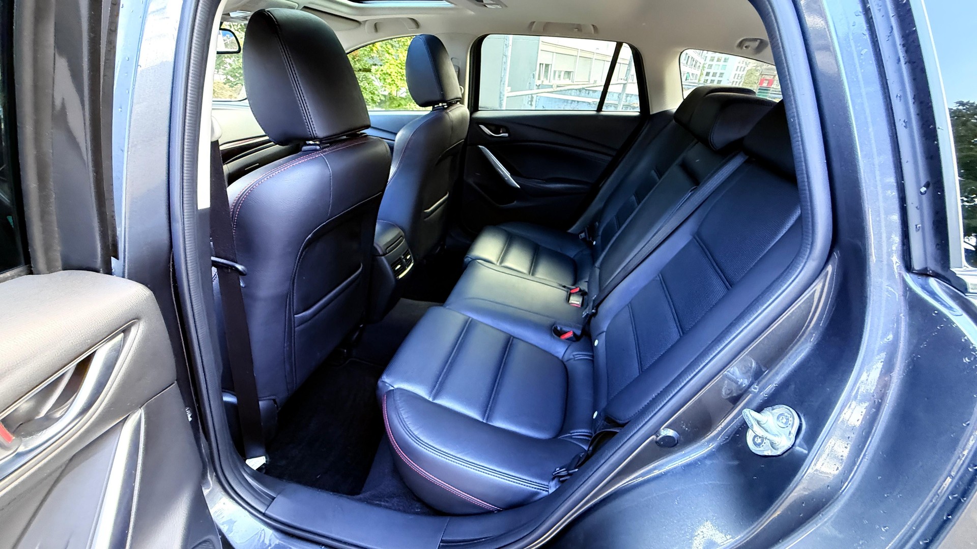 MAZDA 6 Sportwagon 2.2 D 16V HP Revolution Automatic-image-9