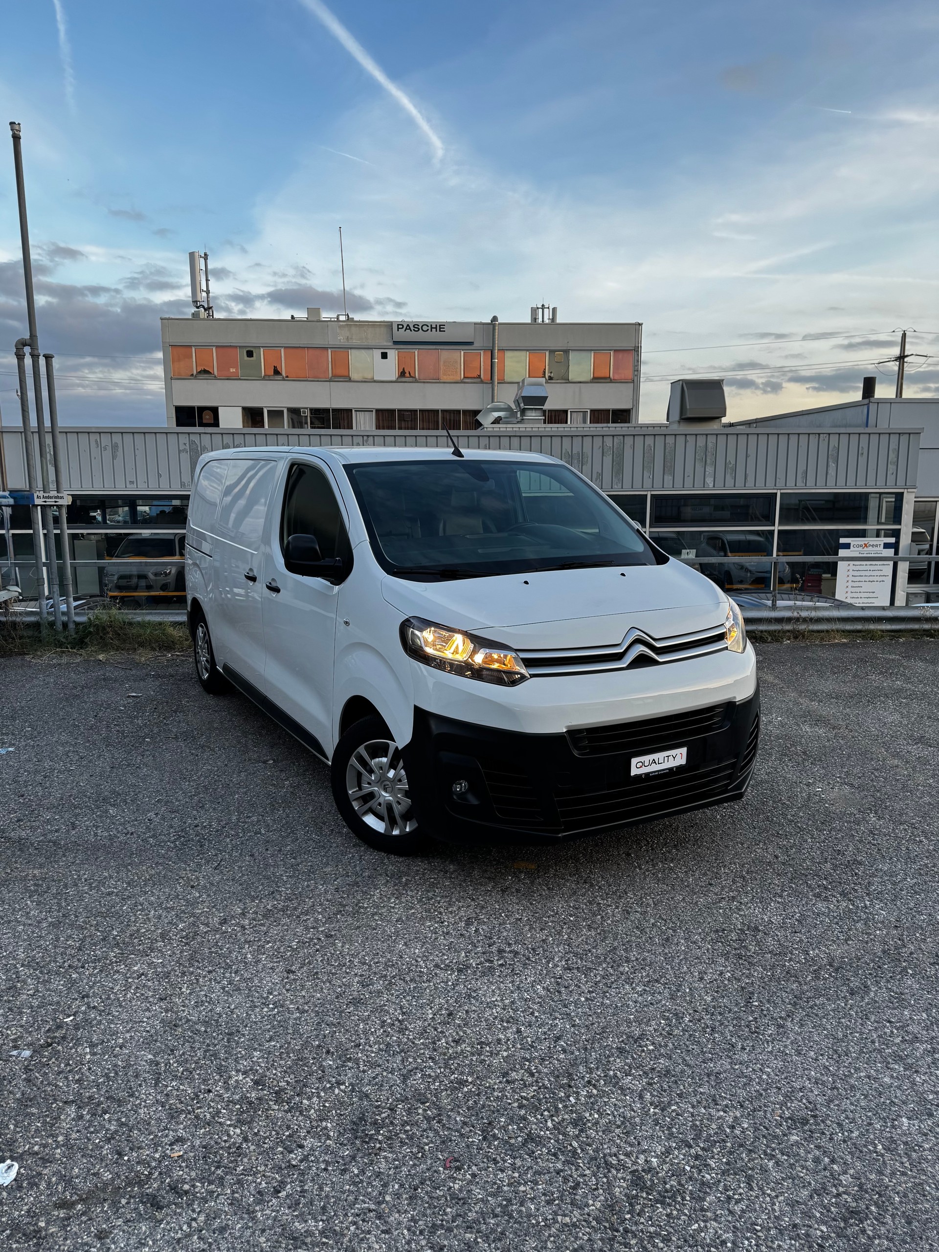 CITROEN Jumpy 1.5 BlueHDi 100 M Club-image-2