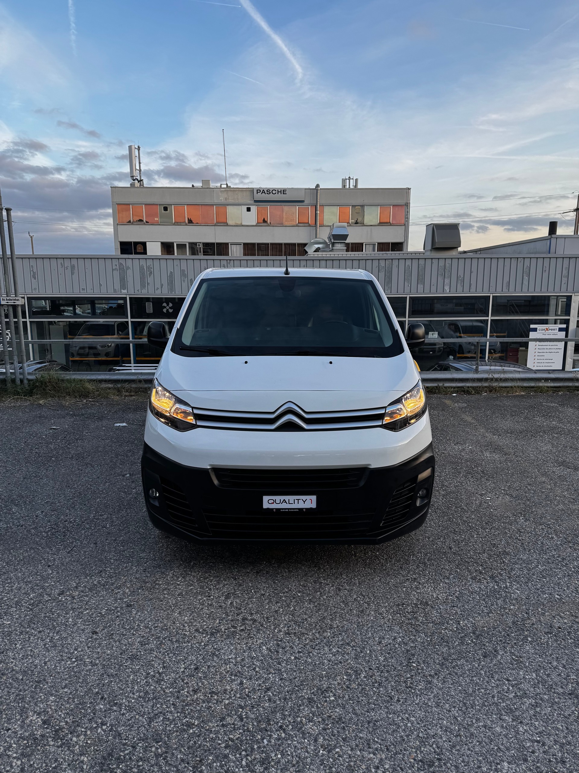CITROEN Jumpy 1.5 BlueHDi 100 M Club-image-1