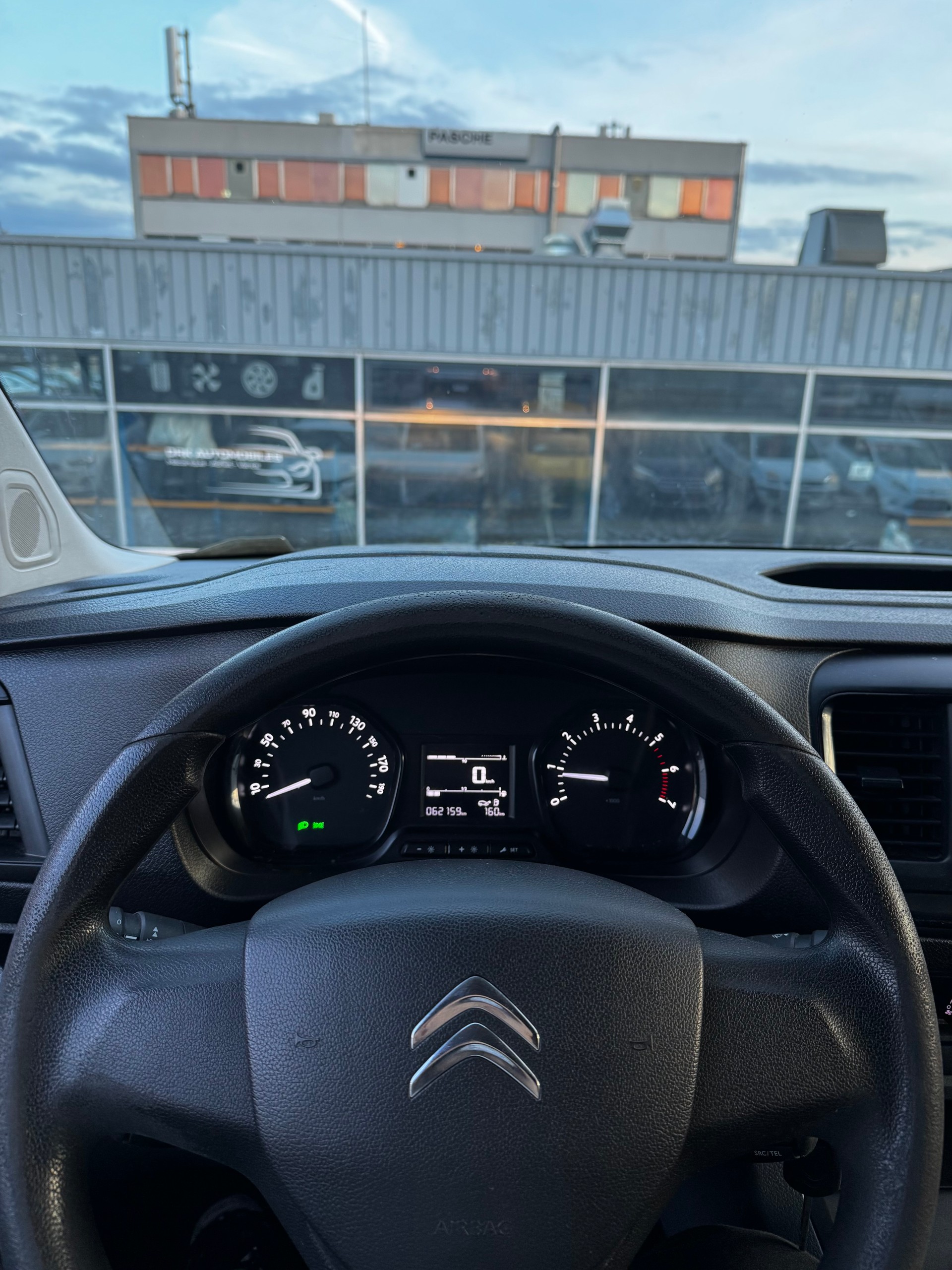 CITROEN Jumpy 1.5 BlueHDi 100 M Club-image-10