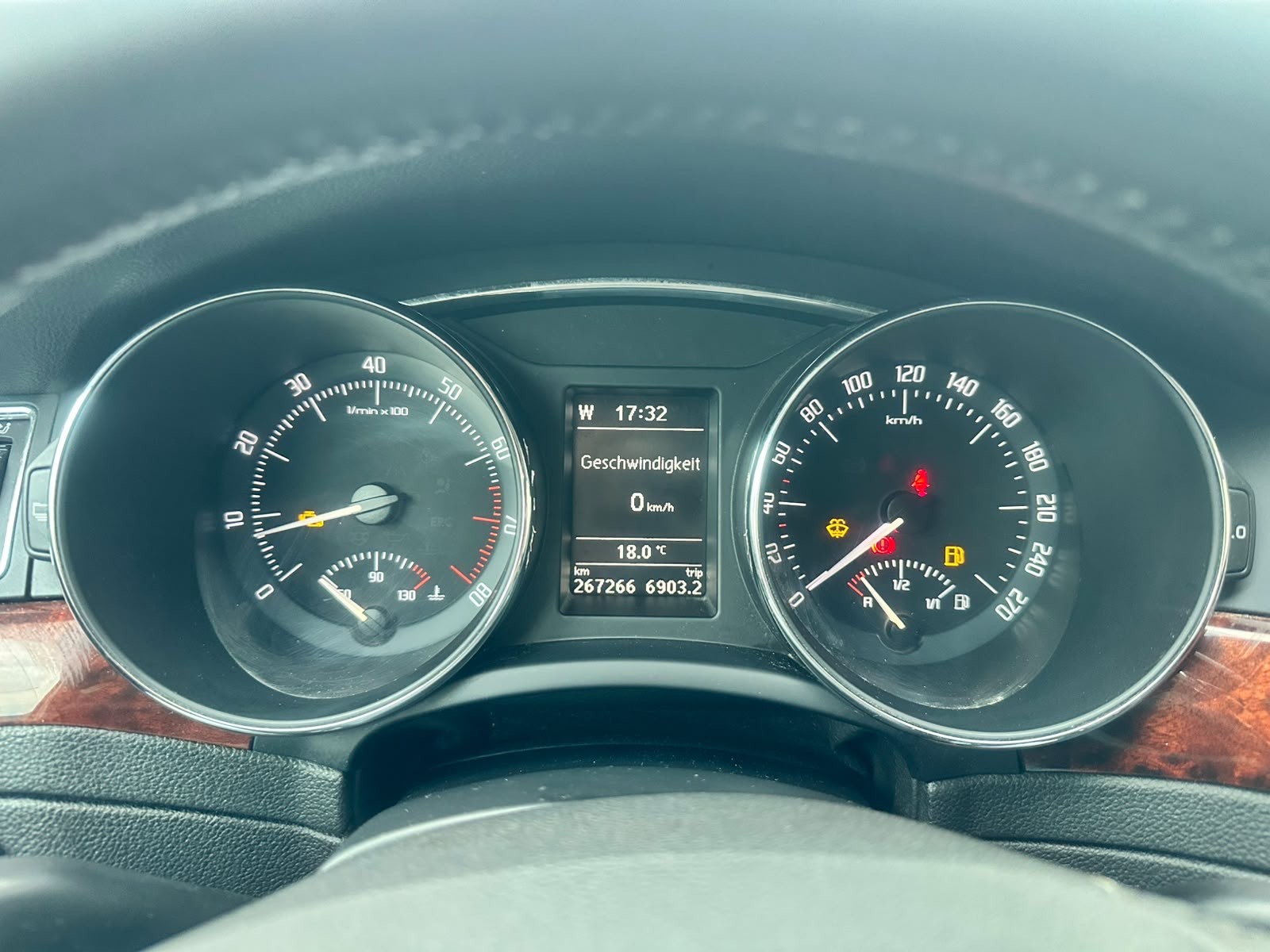 SKODA Superb 1.8 TSI Ambition 4x4-image-15