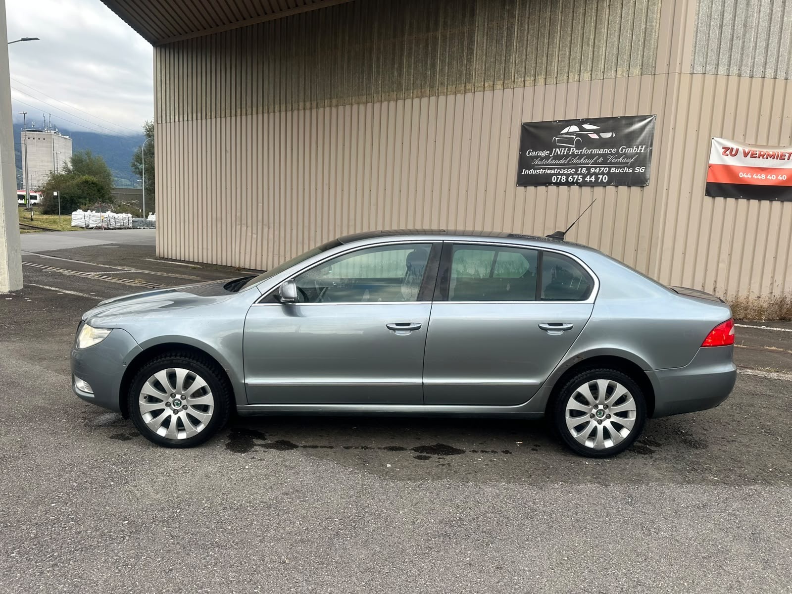 SKODA Superb 1.8 TSI Ambition 4x4-image-2