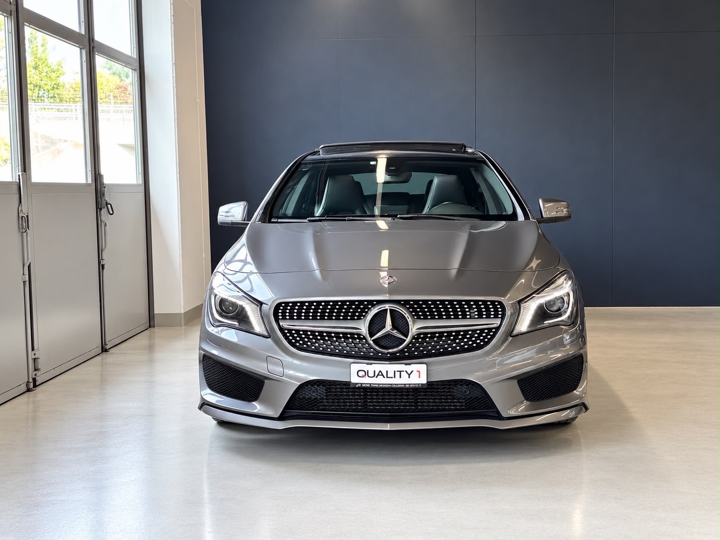 MERCEDES-BENZ CLA 180 AMG Line 7G-DCT-image-2