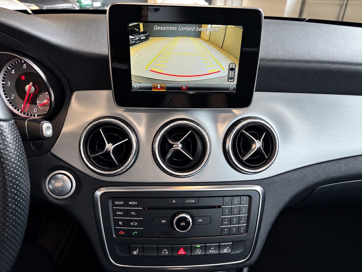 MERCEDES-BENZ CLA 180 AMG Line 7G-DCT-image-14