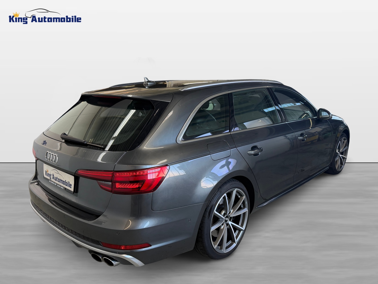 AUDI S4 Avant 3.0 TFSI quattro tiptronic | CH-Auto | Frisch MFK | Pano Dach | Bang & Olufsen | Matrix LED-image-6
