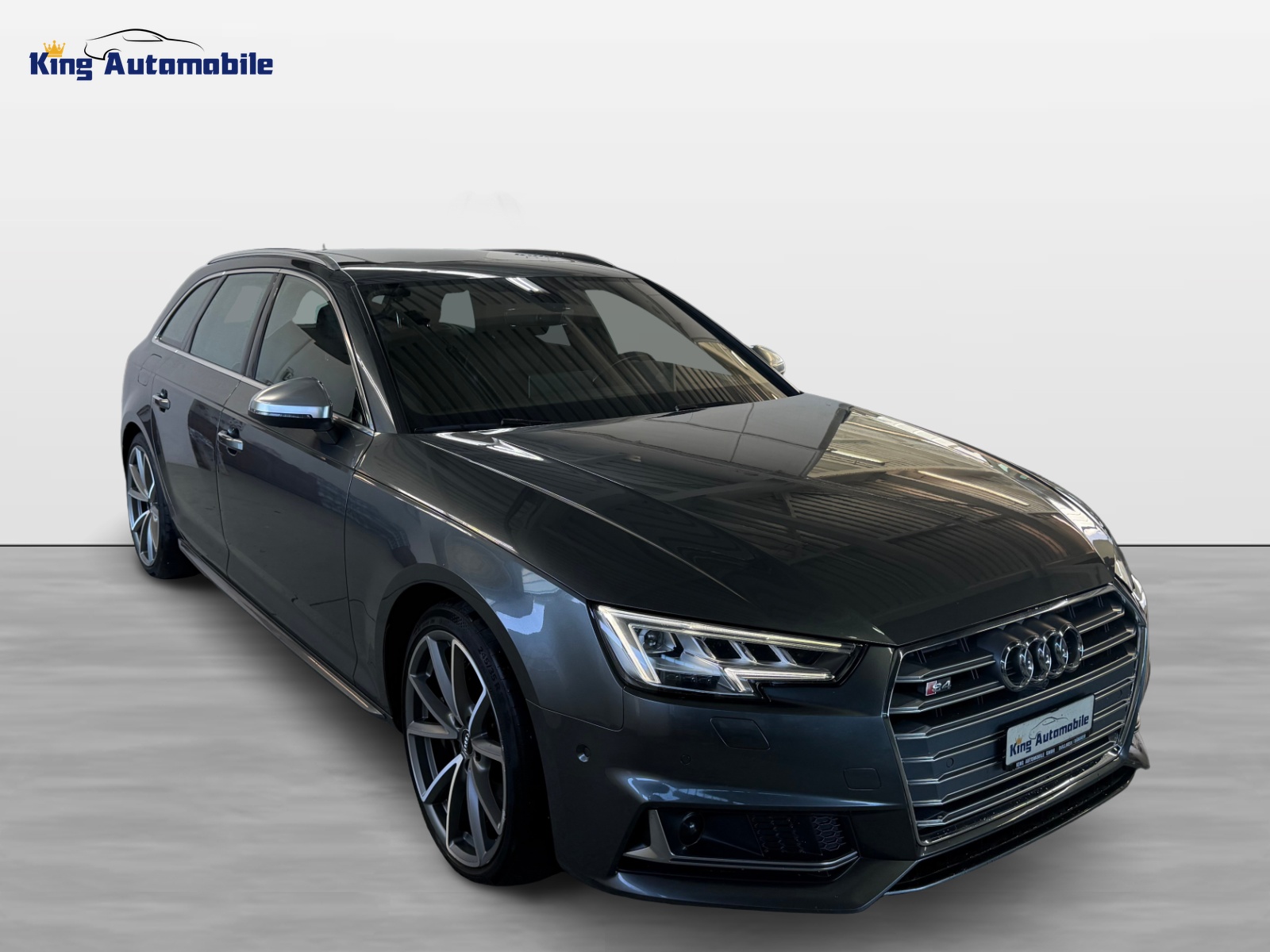 AUDI S4 Avant 3.0 TFSI quattro tiptronic | CH-Auto | Frisch MFK | Pano Dach | Bang & Olufsen | Matrix LED-image-0