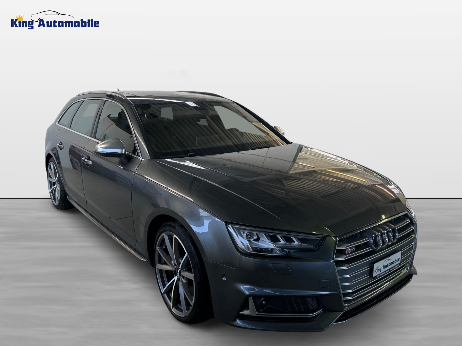 AUDI S4 Avant 3.0 TFSI quattro tiptronic | CH-Auto | Frisch MFK | Pano Dach | Bang & Olufsen | Matrix LED-image-3