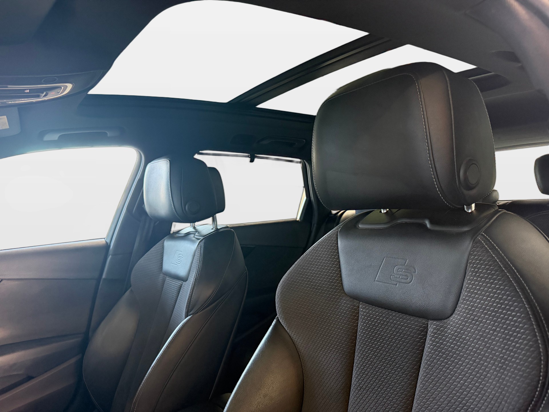 AUDI S4 Avant 3.0 TFSI quattro tiptronic | CH-Auto | Frisch MFK | Pano Dach | Bang & Olufsen | Matrix LED-image-21