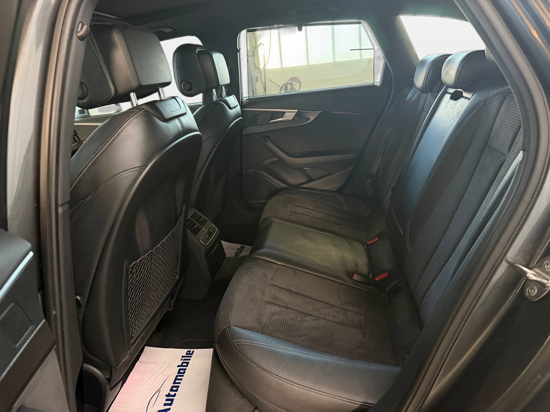 AUDI S4 Avant 3.0 TFSI quattro tiptronic | CH-Auto | Frisch MFK | Pano Dach | Bang & Olufsen | Matrix LED-image-9