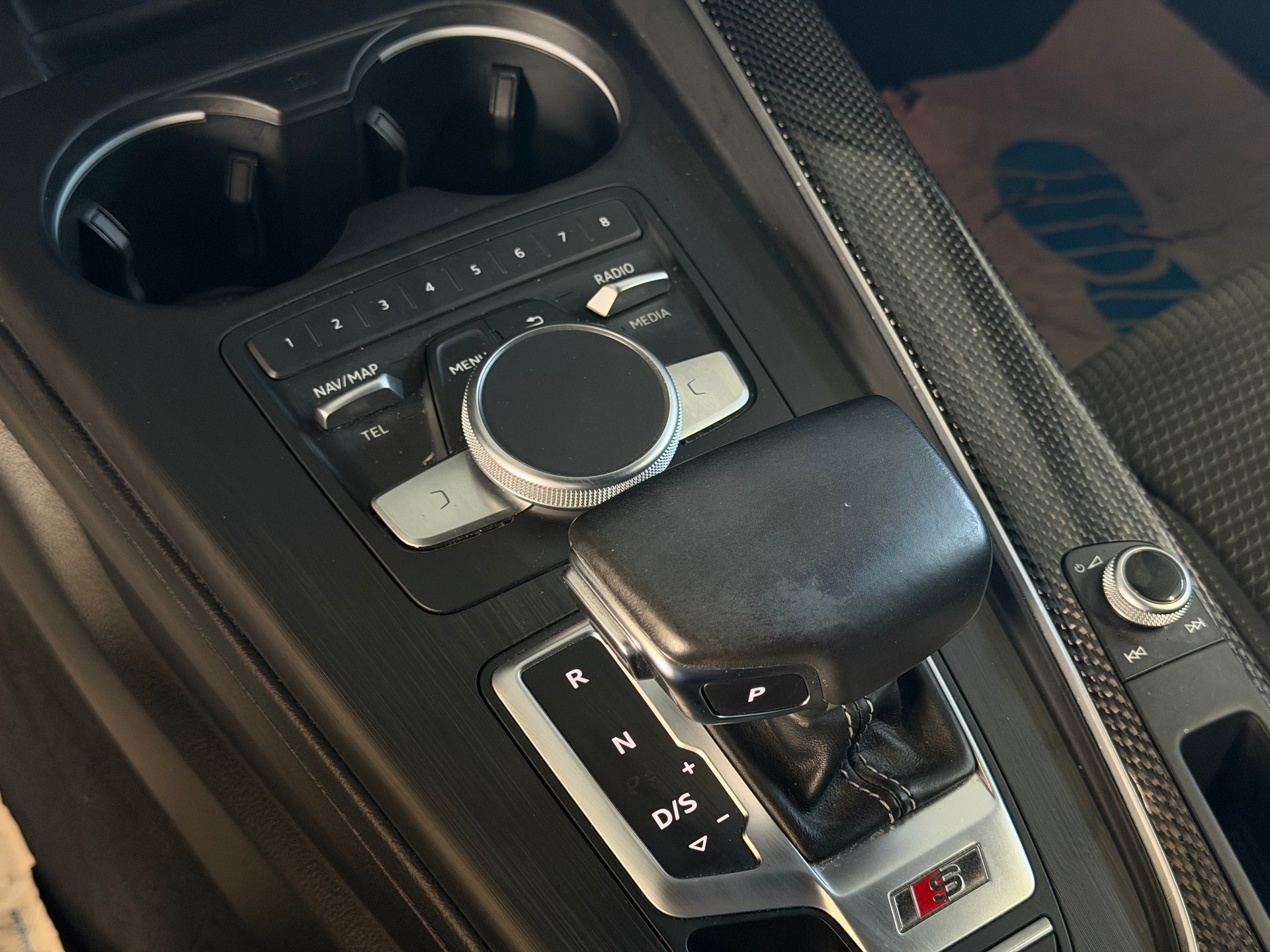 AUDI S4 Avant 3.0 TFSI quattro tiptronic | CH-Auto | Frisch MFK | Pano Dach | Bang & Olufsen | Matrix LED-image-12