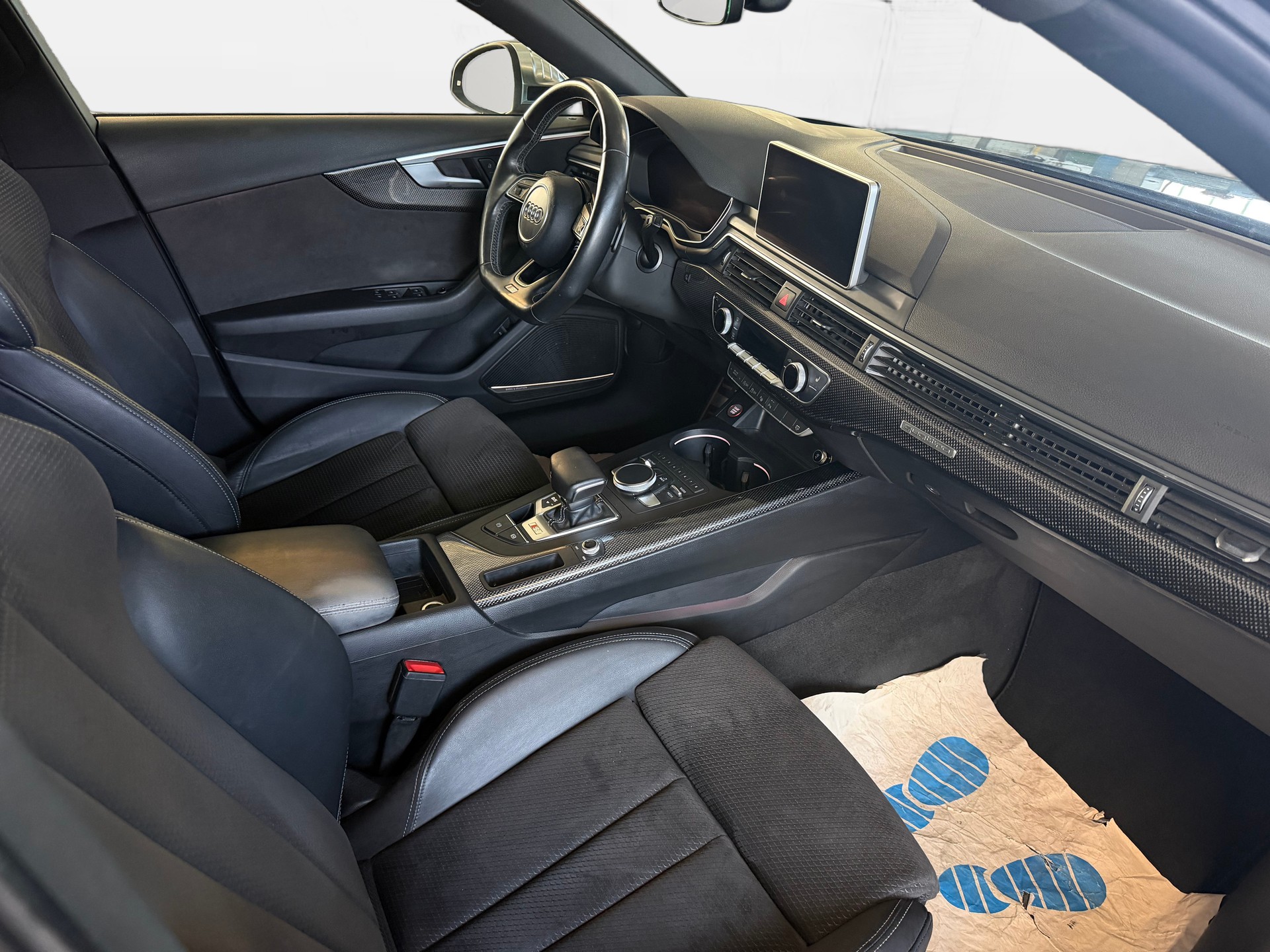 AUDI S4 Avant 3.0 TFSI quattro tiptronic | CH-Auto | Frisch MFK | Pano Dach | Bang & Olufsen | Matrix LED-image-8