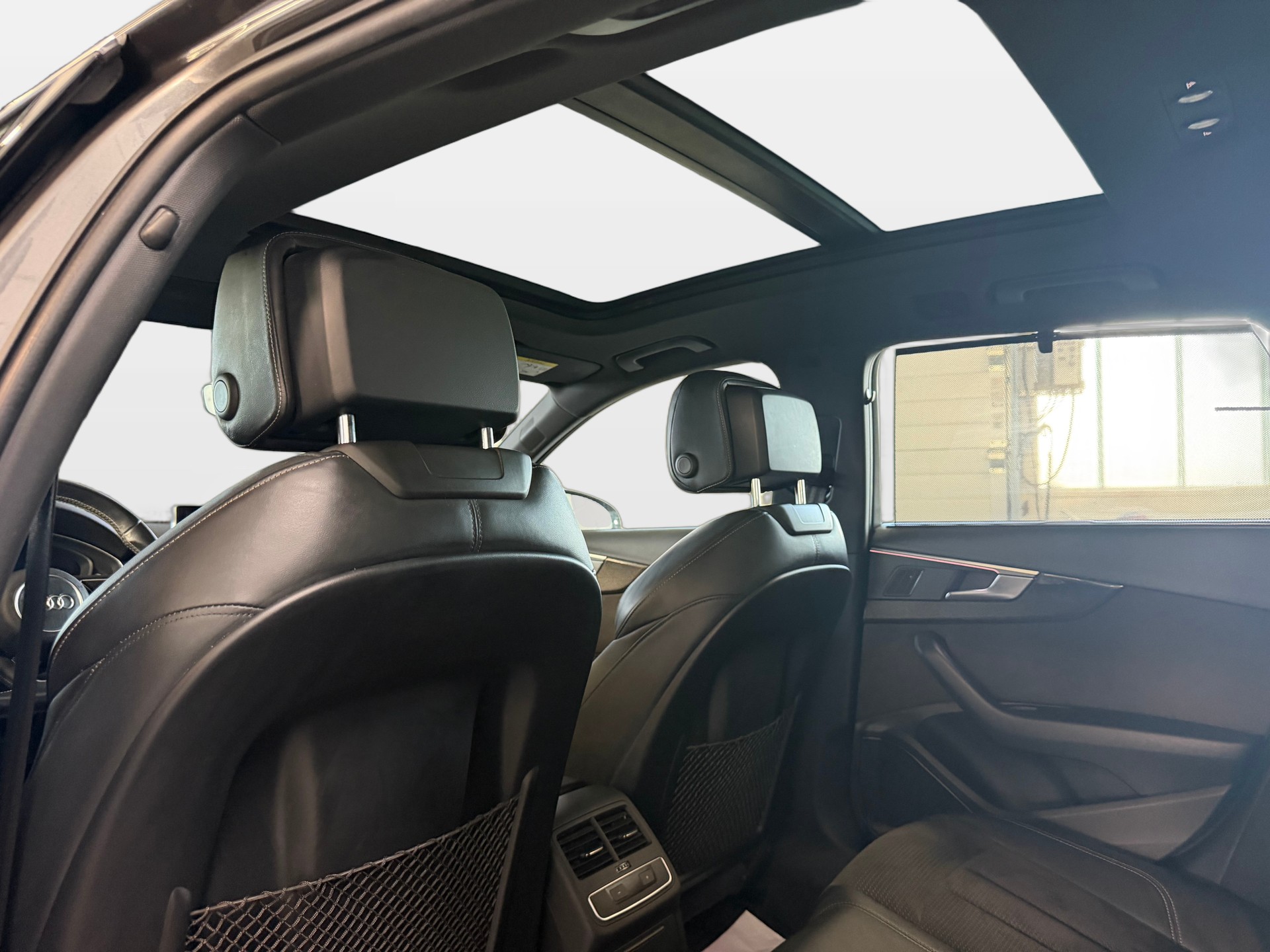 AUDI S4 Avant 3.0 TFSI quattro tiptronic | CH-Auto | Frisch MFK | Pano Dach | Bang & Olufsen | Matrix LED-image-20
