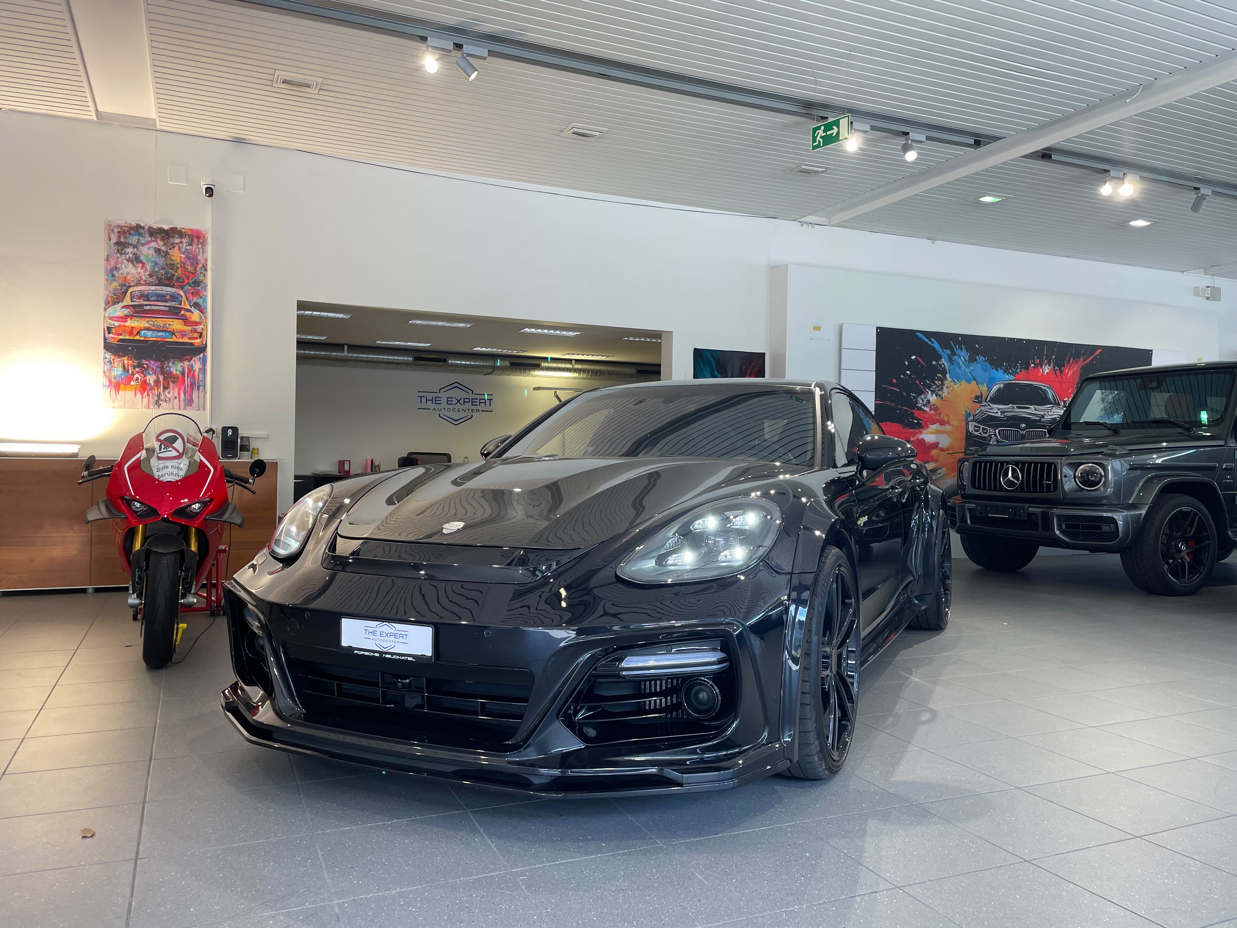 Car photo