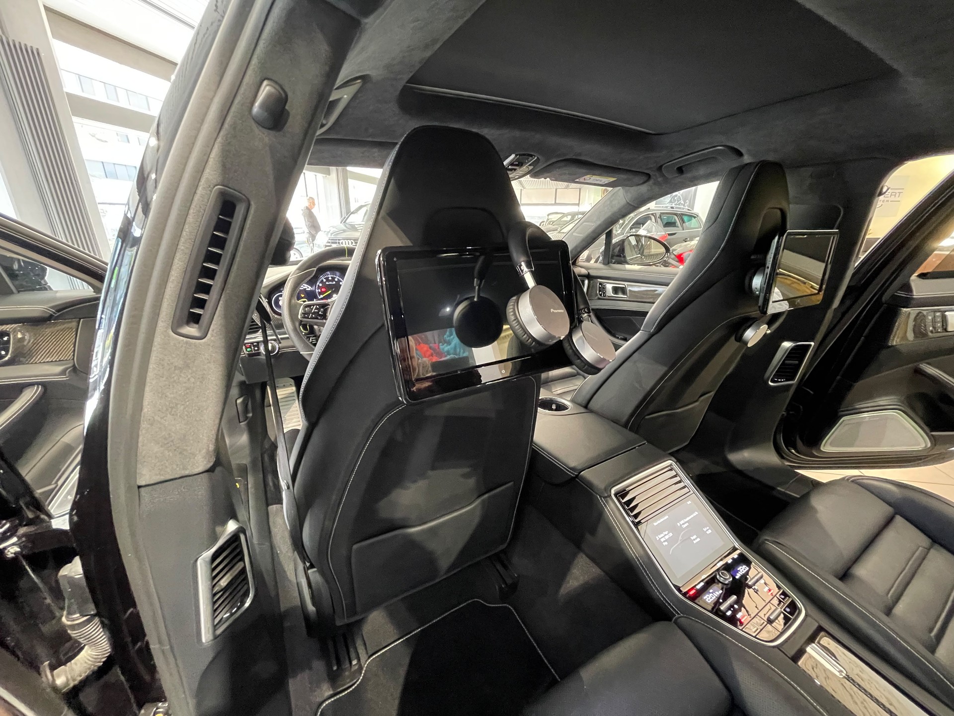 PORSCHE Panamera Turbo S Techart E-Hybrid PDK-image-12