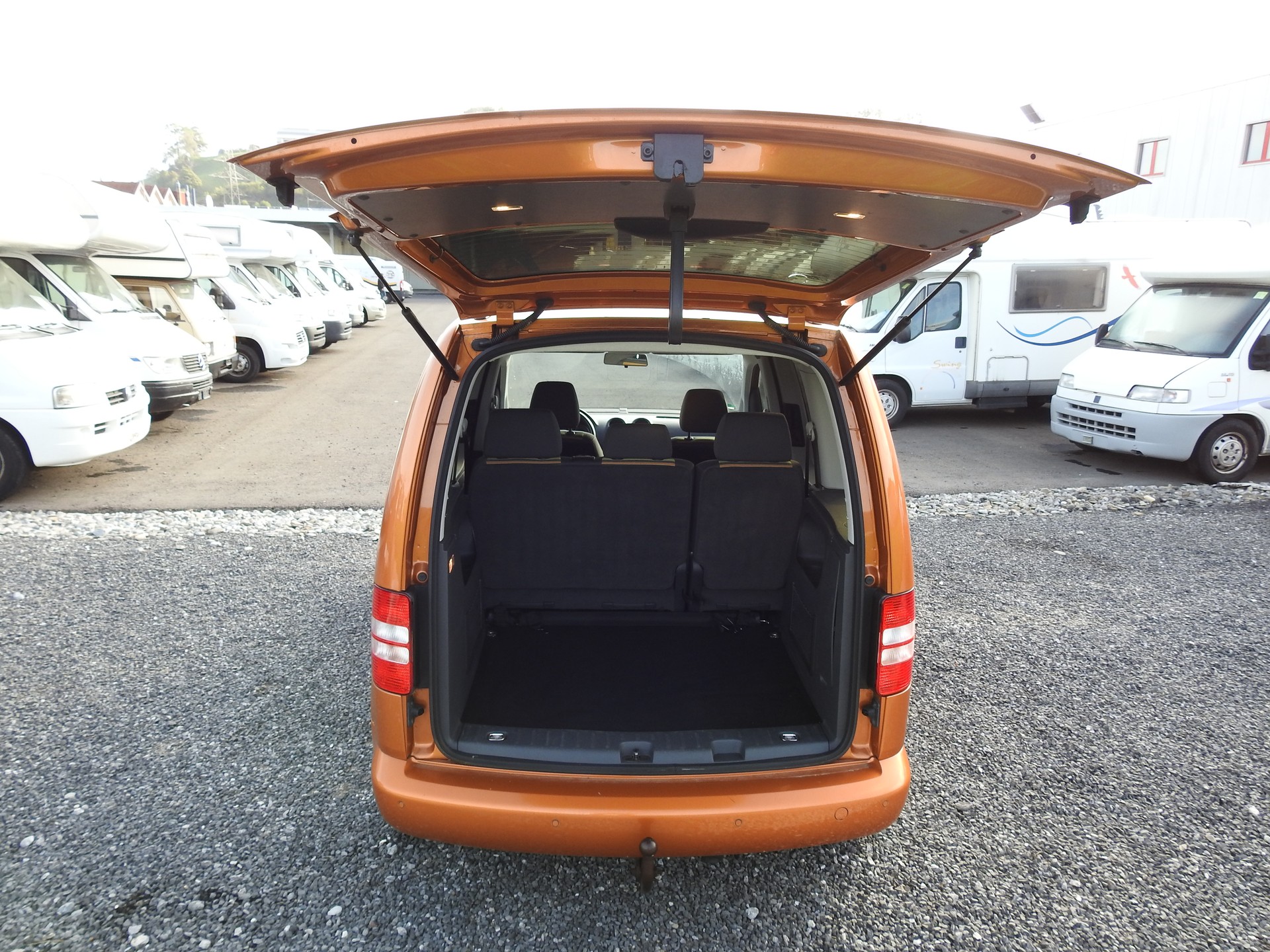 VW Caddy Maxi 2.0 EcoFuel-image-9