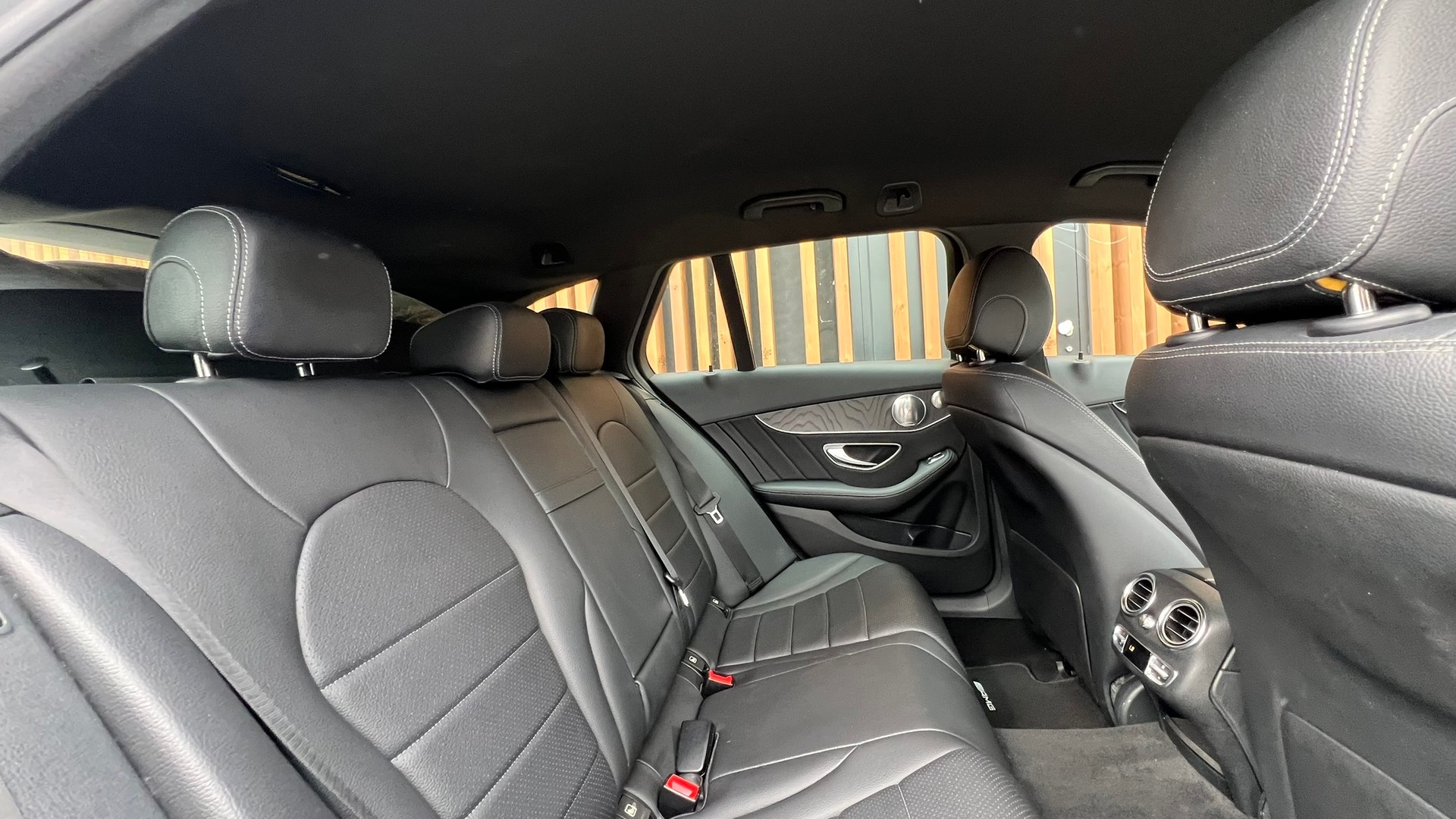 MERCEDES-BENZ C 250 d SWISS STAR AMG LINE 4MATIC 9G-TRONIC l 204 PS-image-28