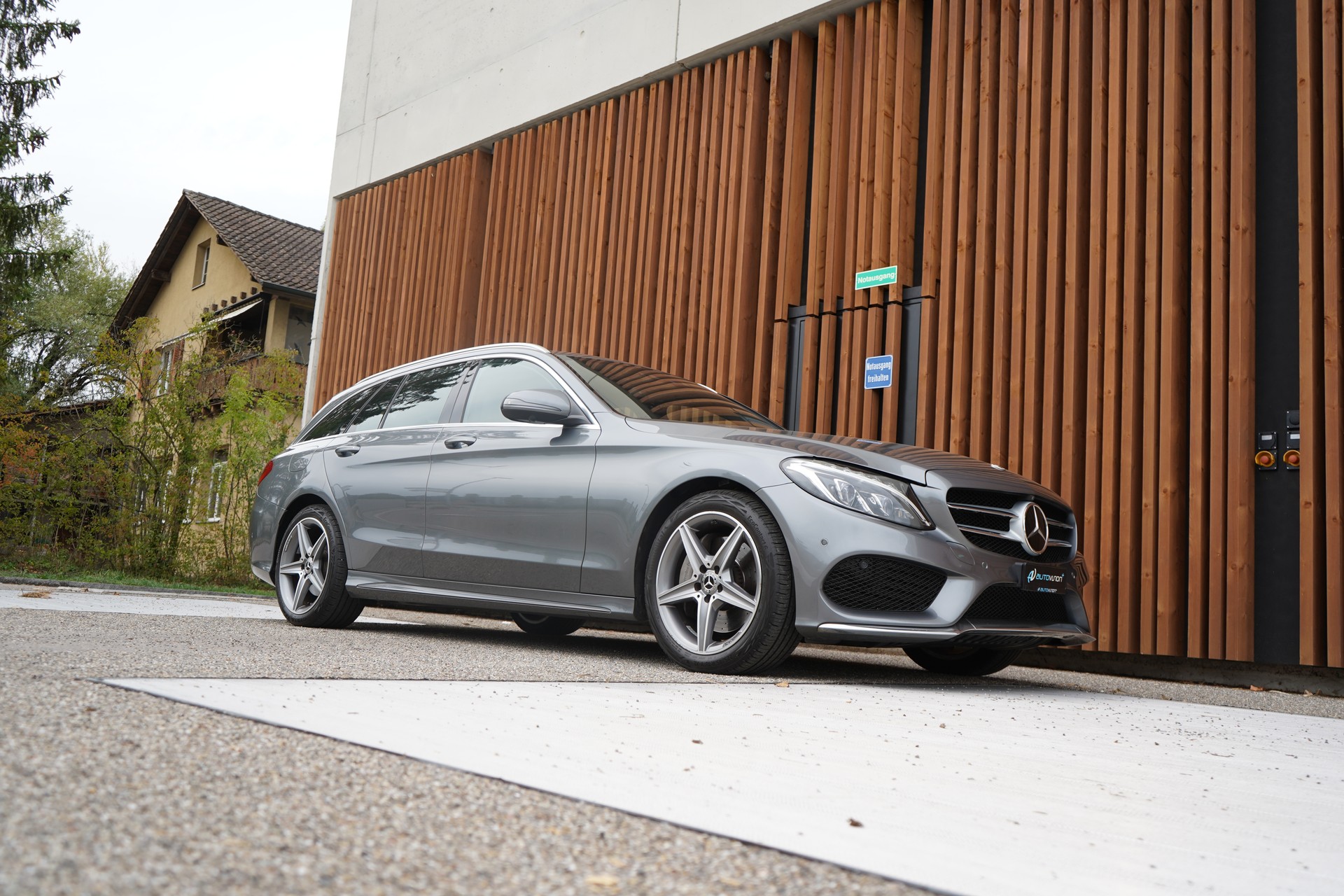 MERCEDES-BENZ C 250 d SWISS STAR AMG LINE 4MATIC 9G-TRONIC l 204 PS-image-12