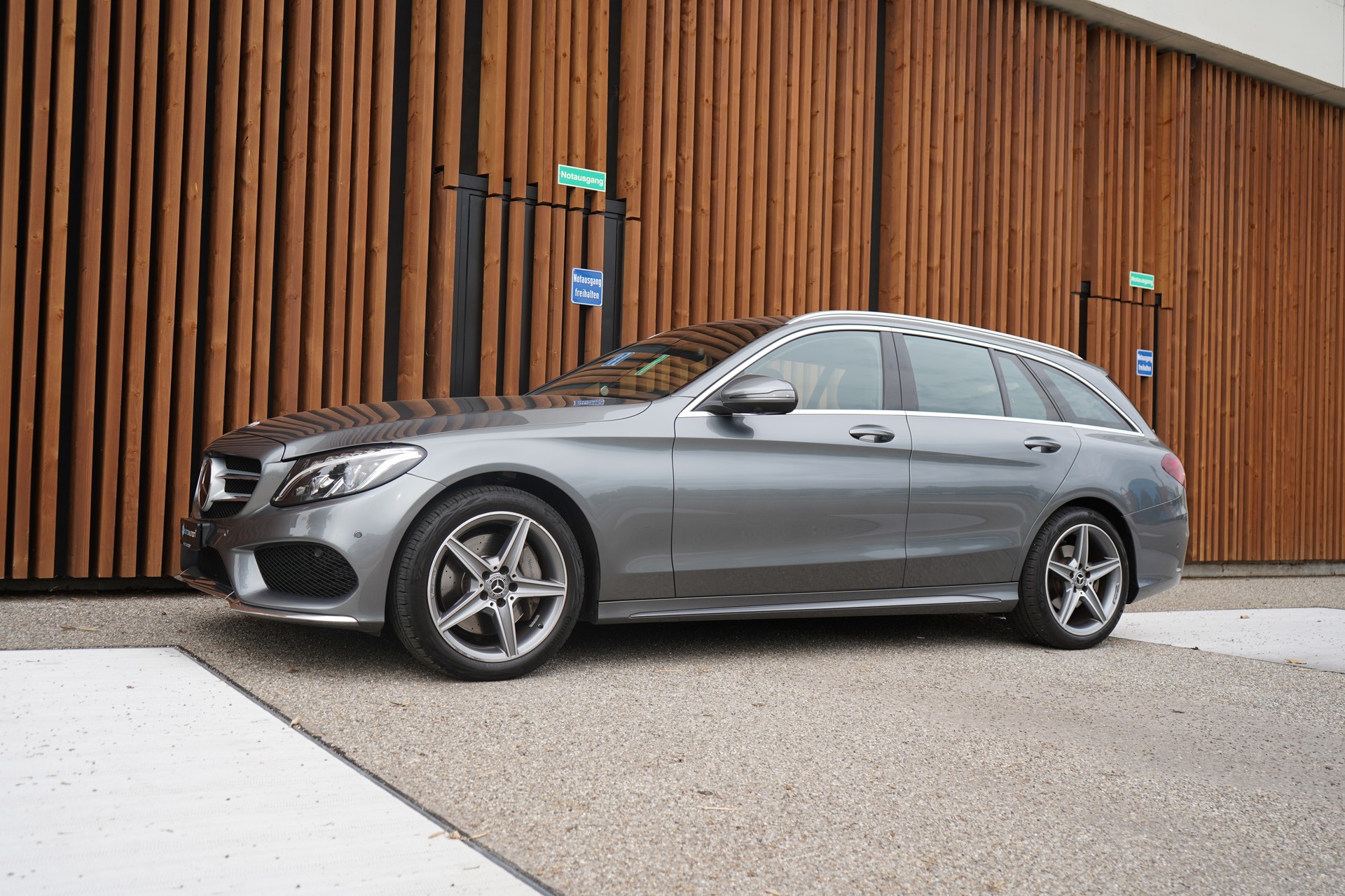 MERCEDES-BENZ C 250 d SWISS STAR AMG LINE 4MATIC 9G-TRONIC l 204 PS-image-6