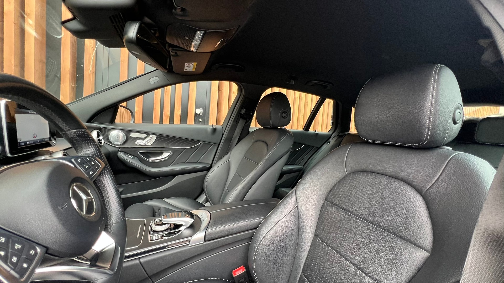MERCEDES-BENZ C 250 d SWISS STAR AMG LINE 4MATIC 9G-TRONIC l 204 PS-image-23