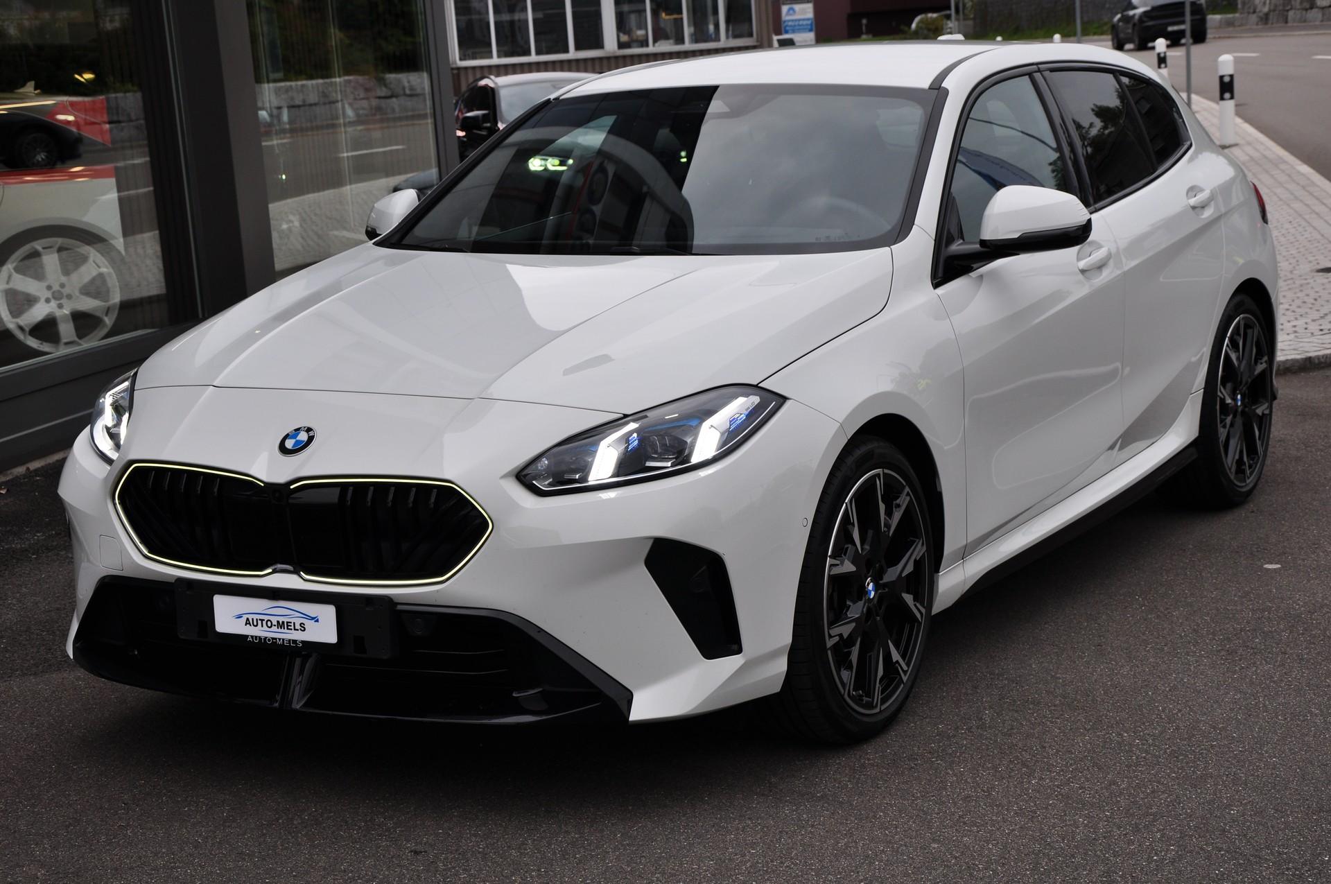 BMW 120 M Sport Pro Steptronic-image-11