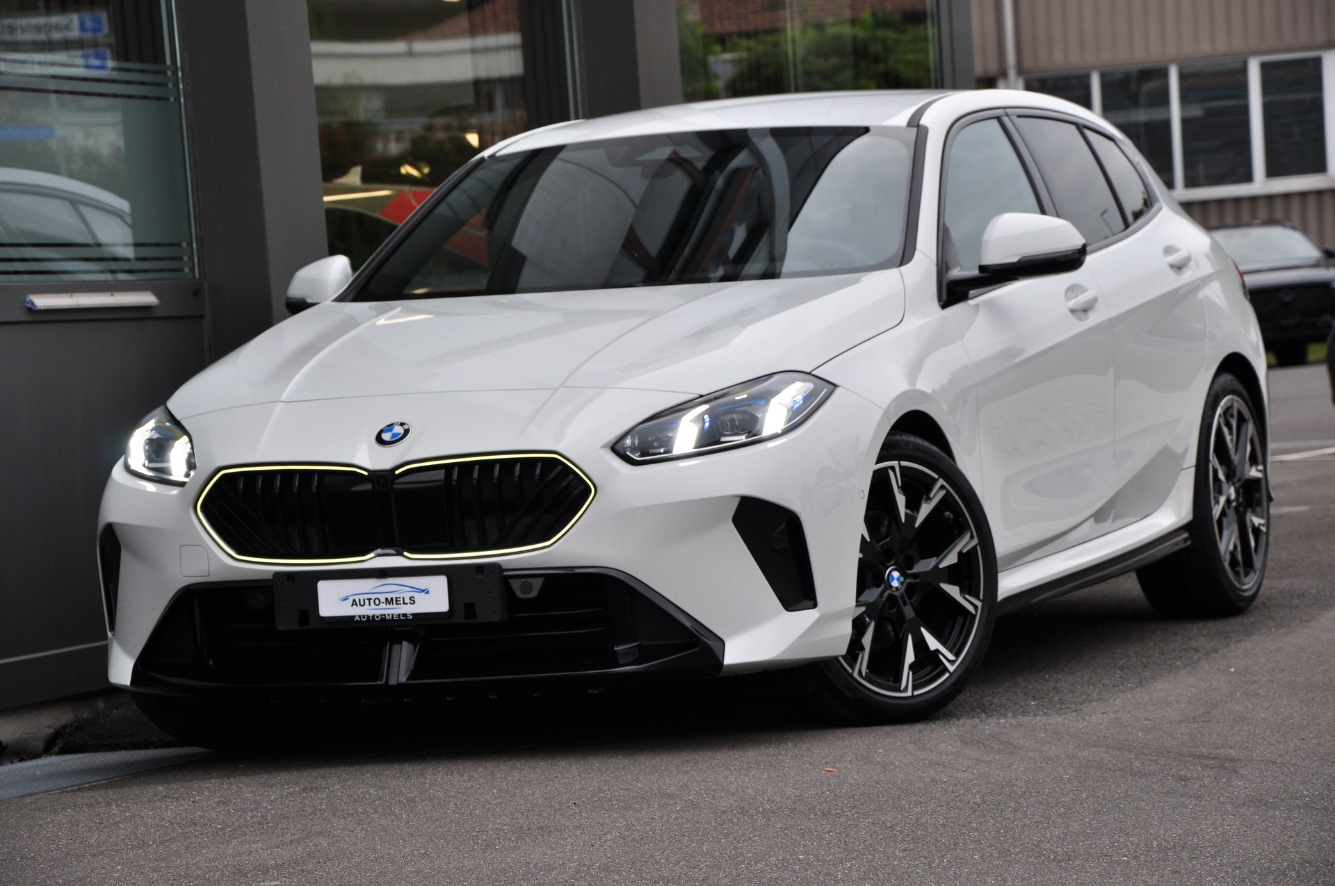 BMW 120 M Sport Pro Steptronic-image-2