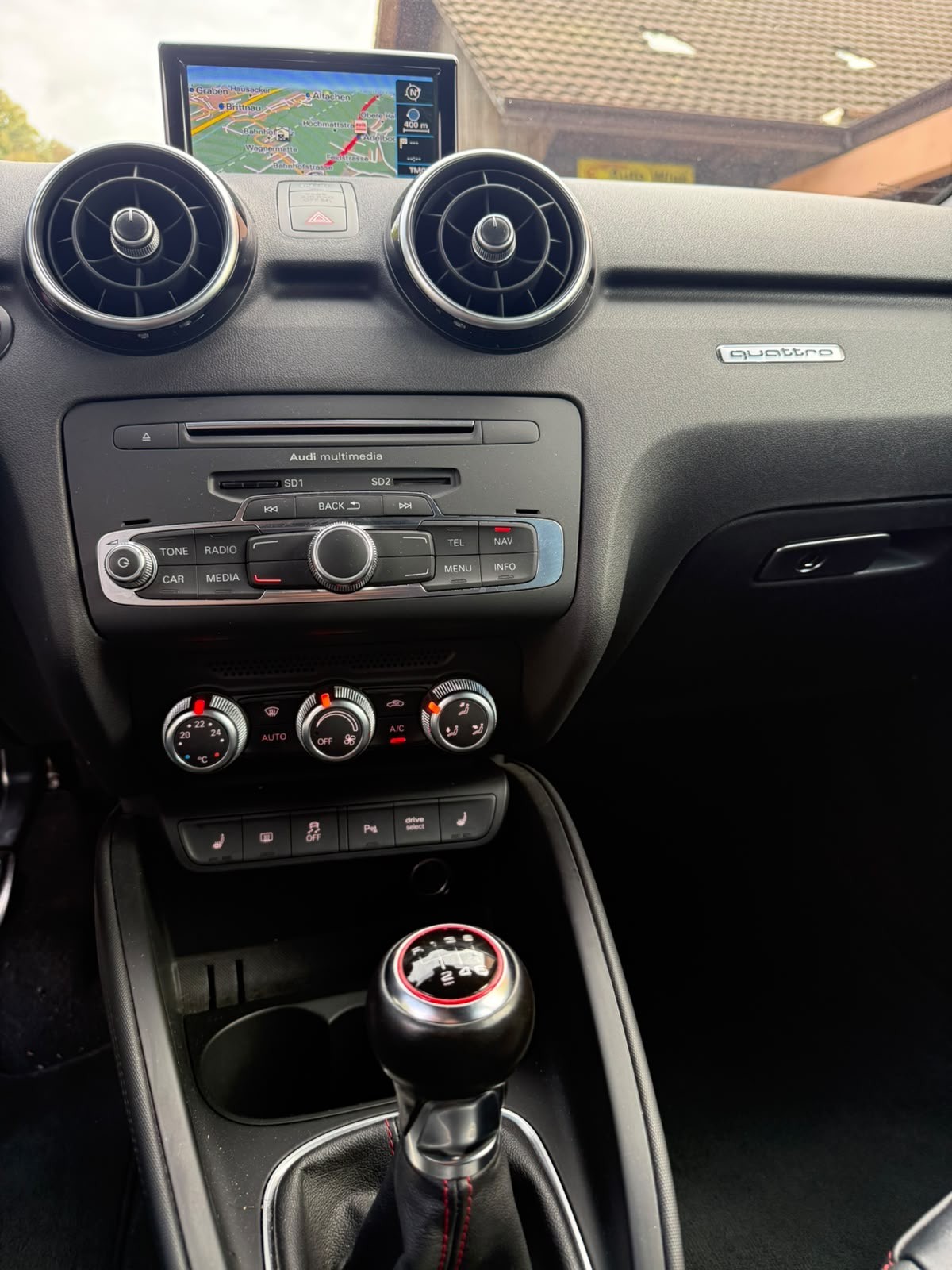AUDI S1 Sportback 2.0 TFSI quattro-image-11