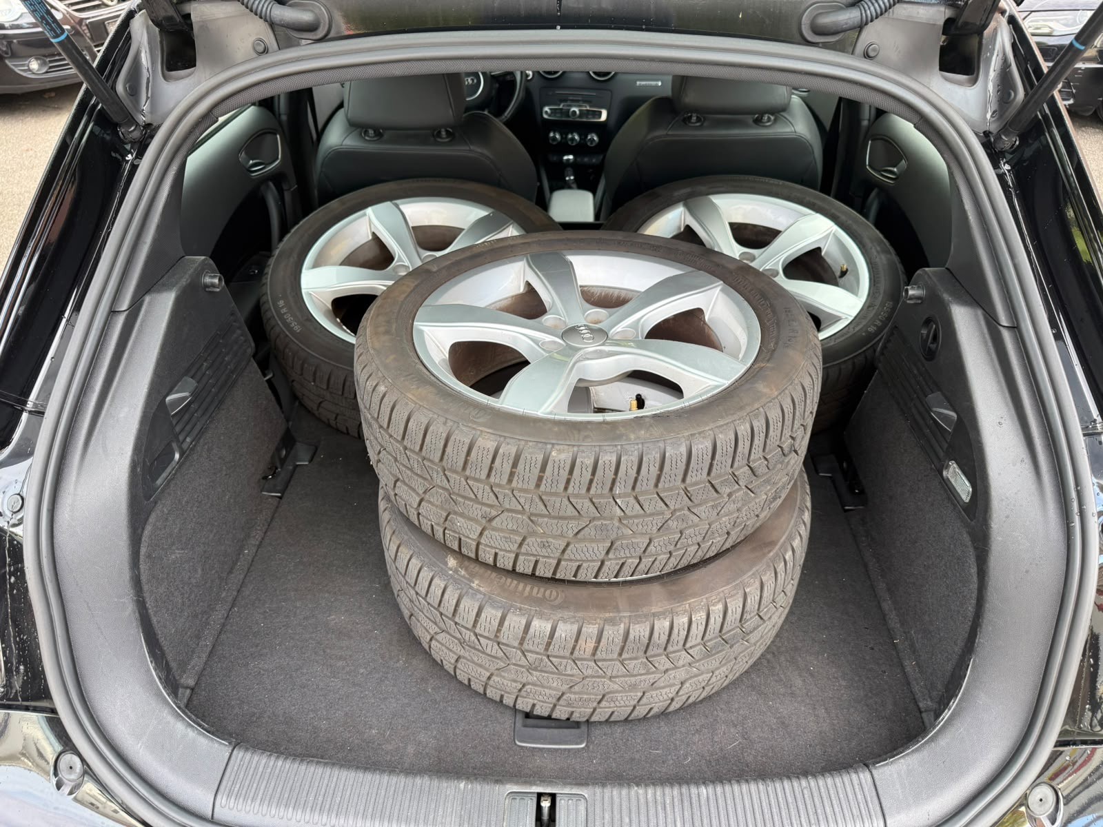 AUDI S1 Sportback 2.0 TFSI quattro-image-20