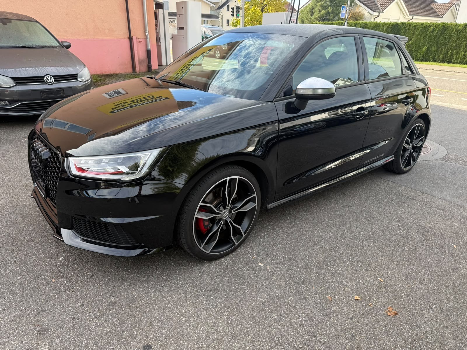 AUDI S1 Sportback 2.0 TFSI quattro-image-2