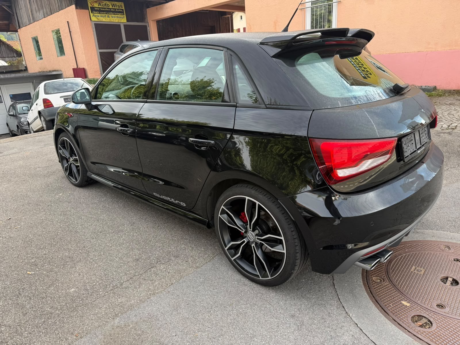 AUDI S1 Sportback 2.0 TFSI quattro-image-5