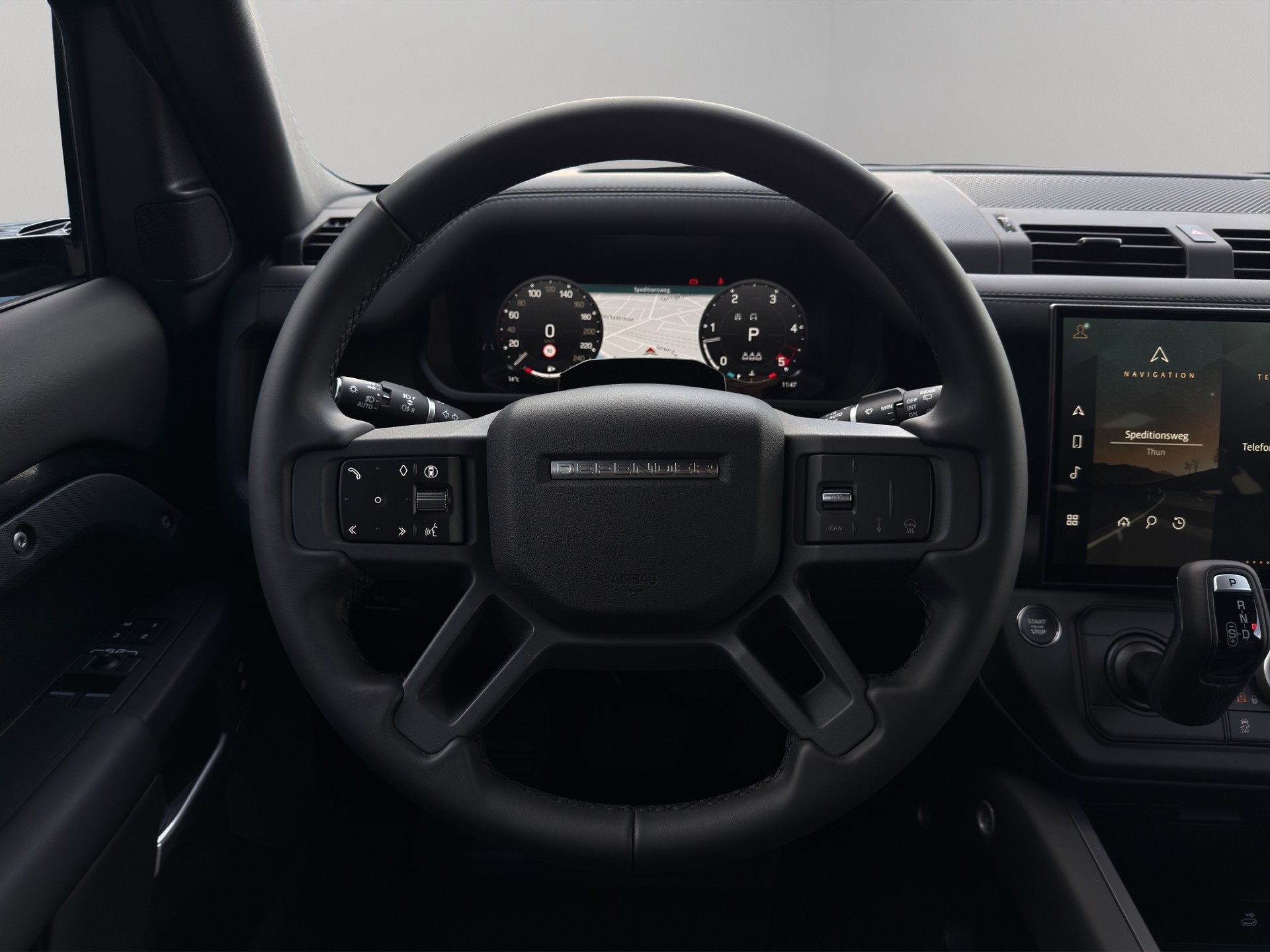 LAND ROVER Defender 90 3.0 D I6 250 X-Dynamic SE-image-5