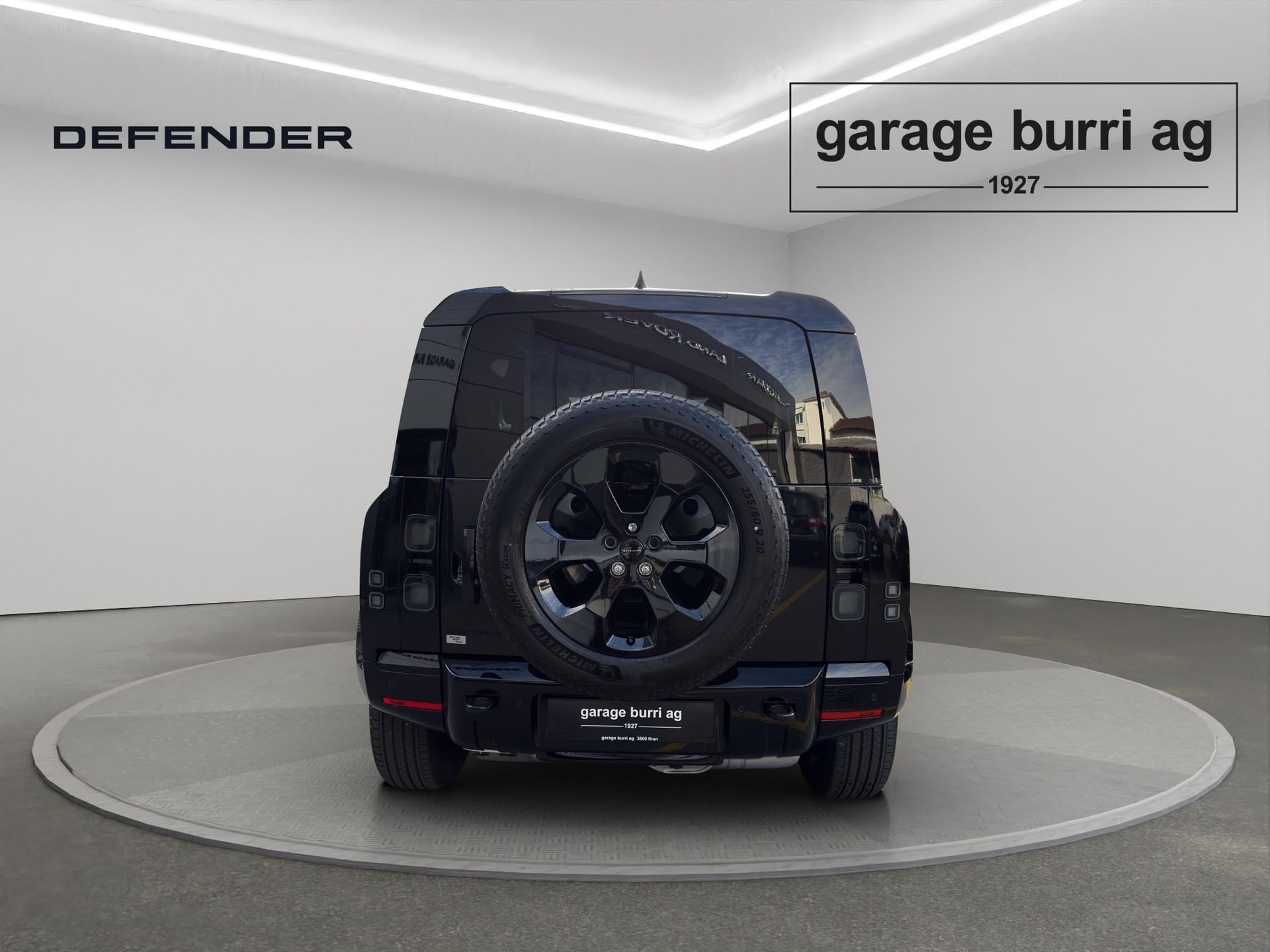 LAND ROVER Defender 90 3.0 D I6 250 X-Dynamic SE-image-3