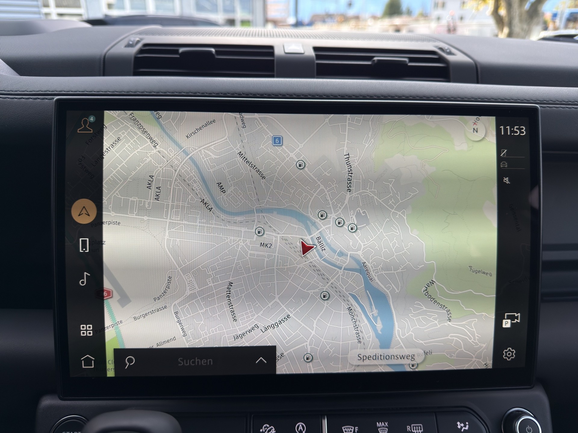 LAND ROVER Defender 90 3.0 D I6 250 X-Dynamic SE-image-11