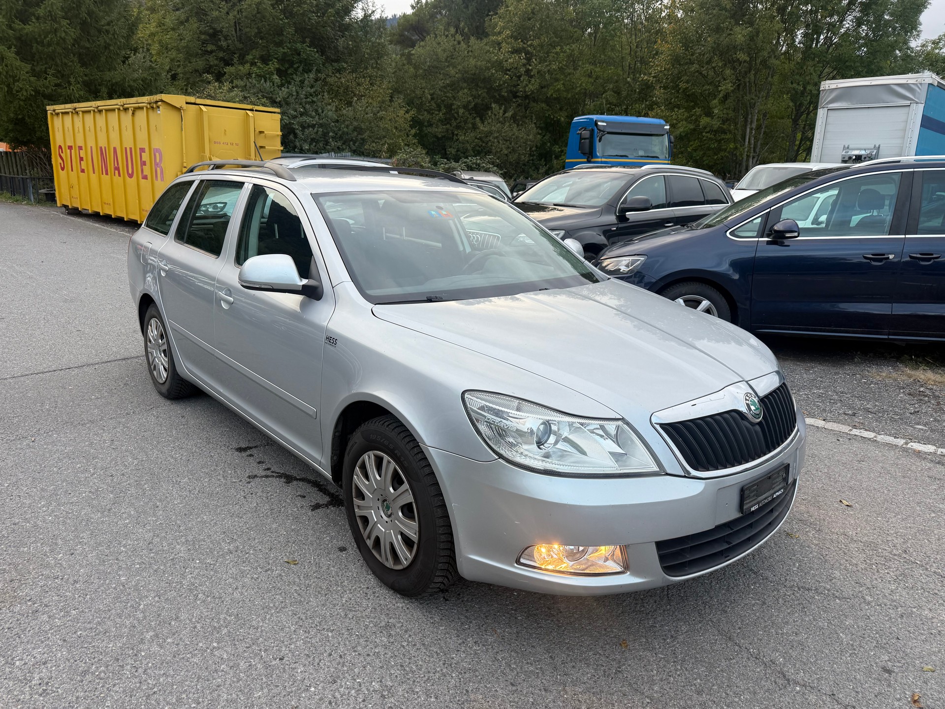 SKODA Octavia Combi 1.6 TDI Elegance 4x4-image-1