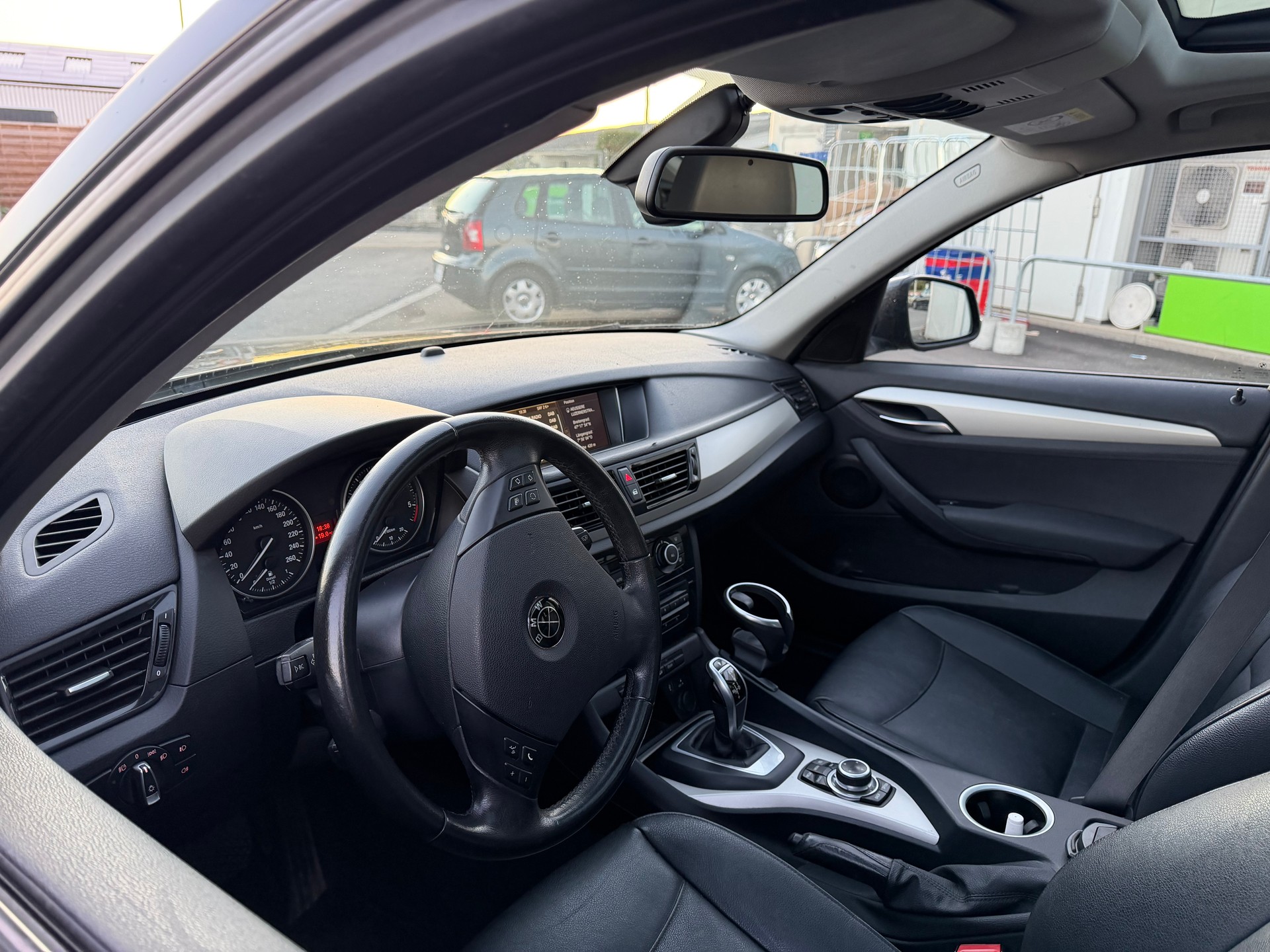 BMW X1 xDrive 20d Sport Line Steptronic-image-10
